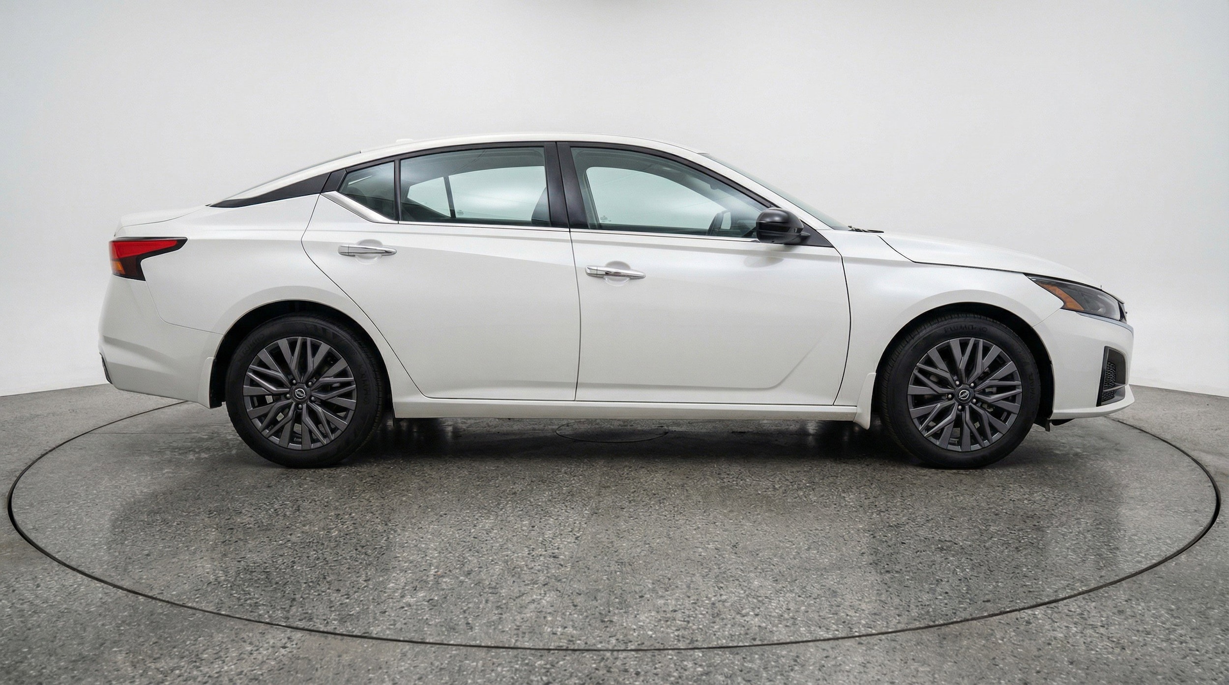 Thumbnail: 2025 Nissan Altima - 11