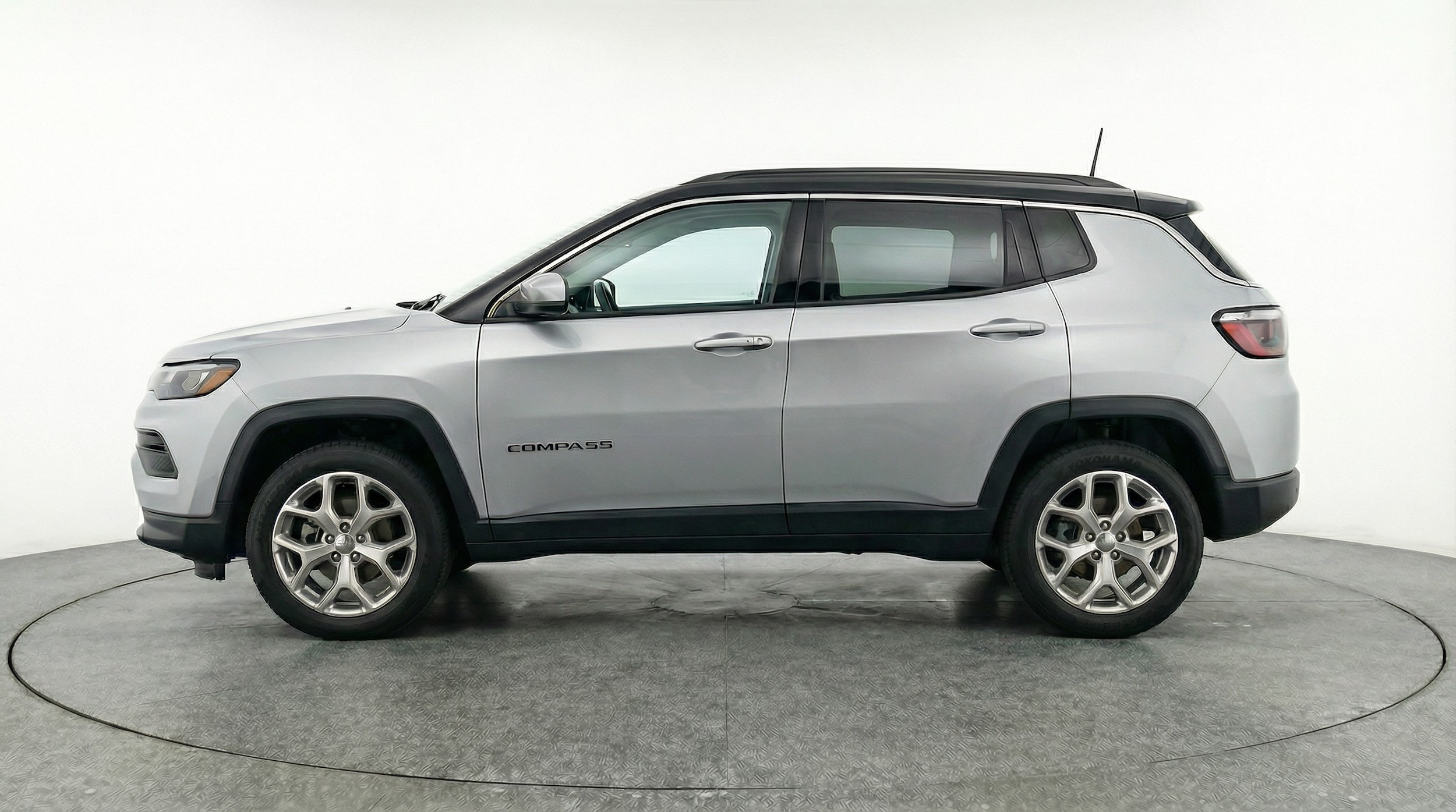 Thumbnail: 2025 Jeep Compass - 4