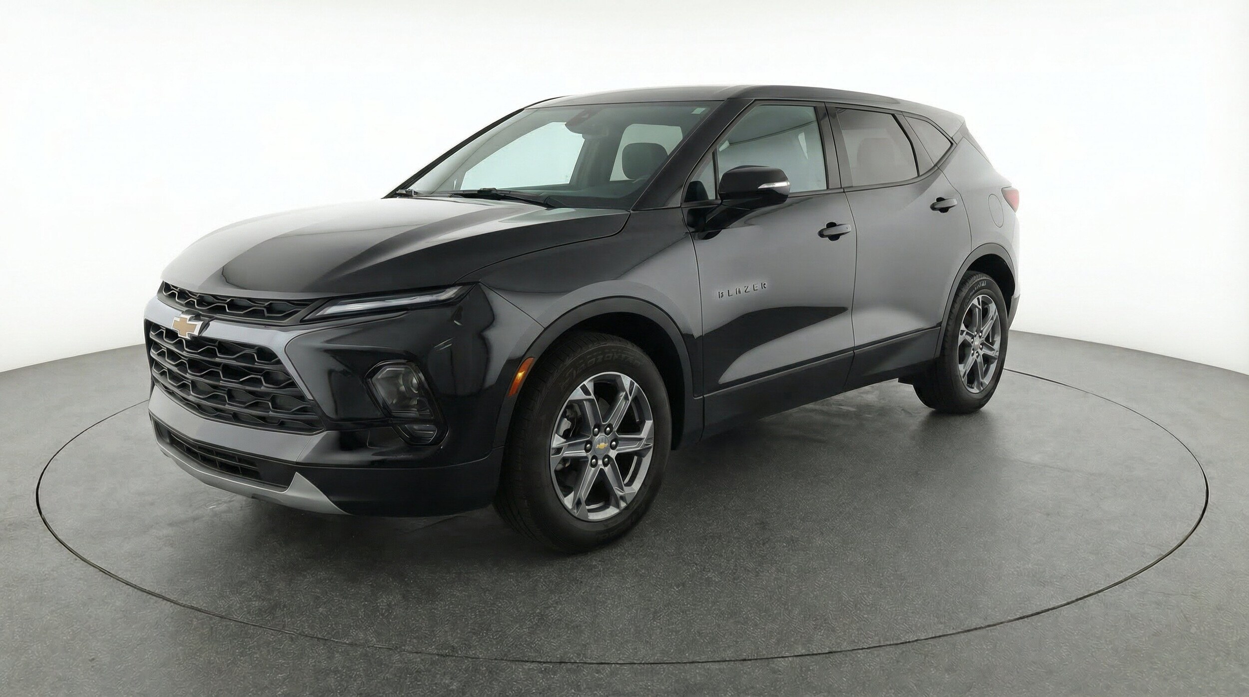 Thumbnail: 2025 Chevrolet Blazer - 3