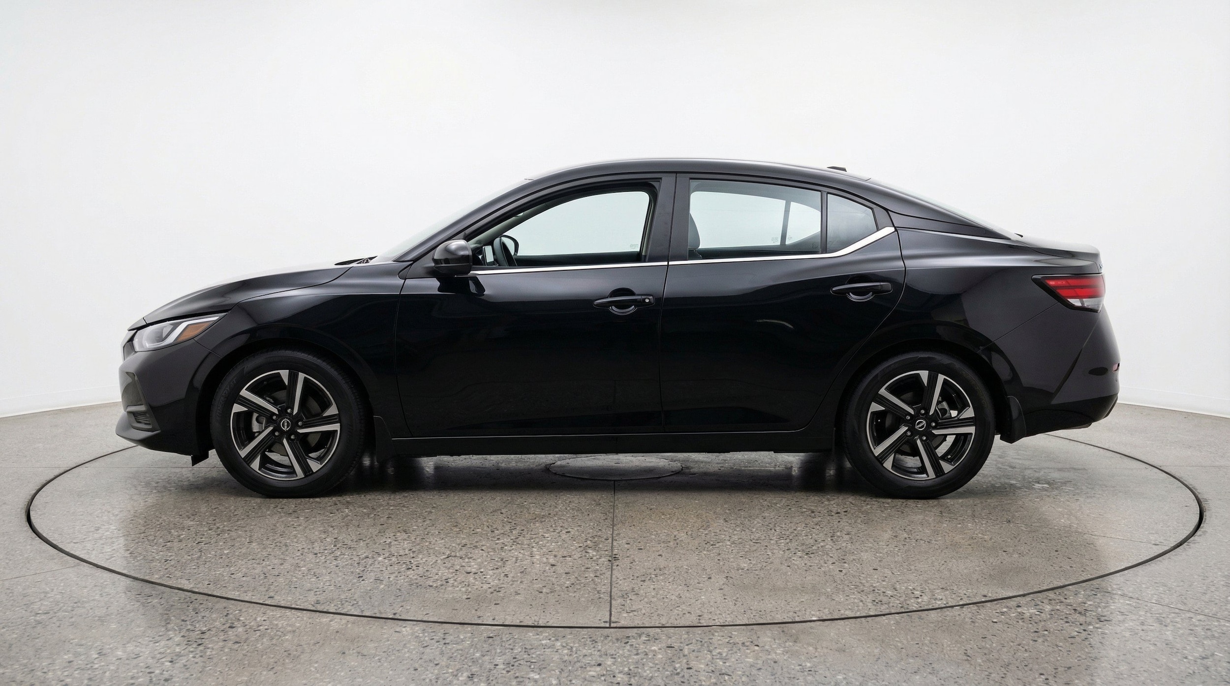 Thumbnail: 2025 Nissan Sentra - 5