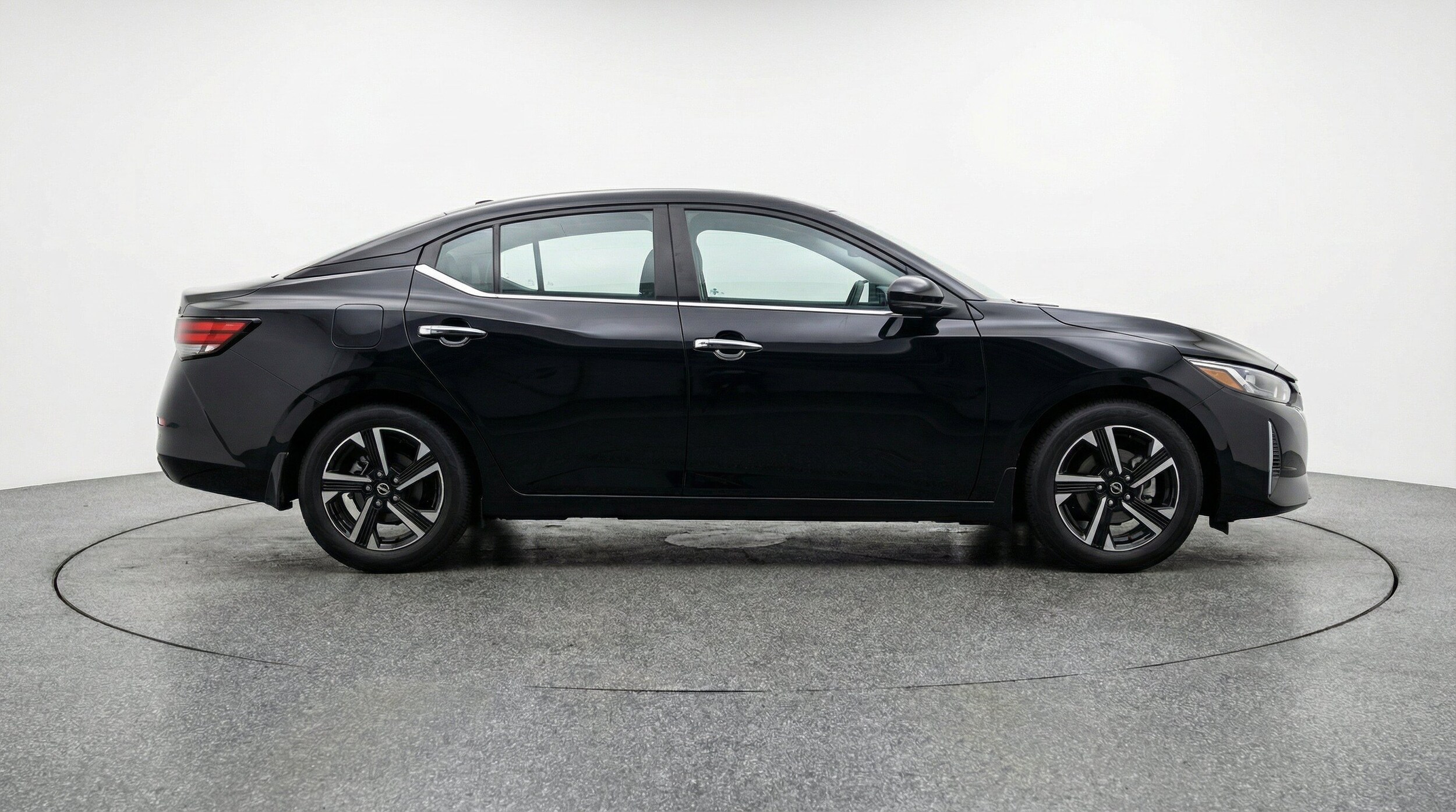 Thumbnail: 2025 Nissan Sentra - 11