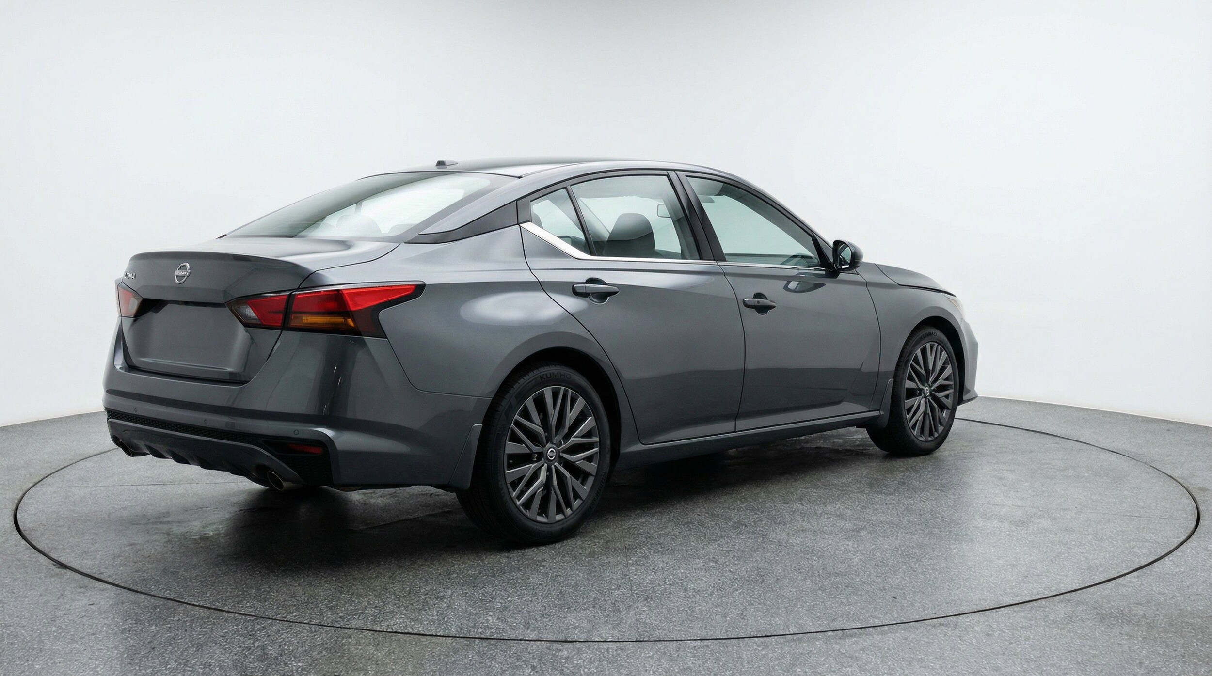 Thumbnail: 2025 Nissan Altima - 9
