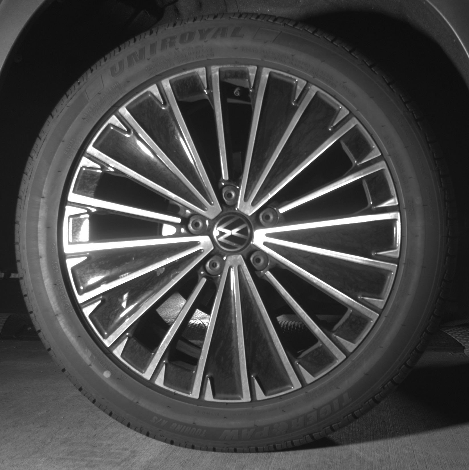 Thumbnail: 2025 Volkswagen Taos - 15