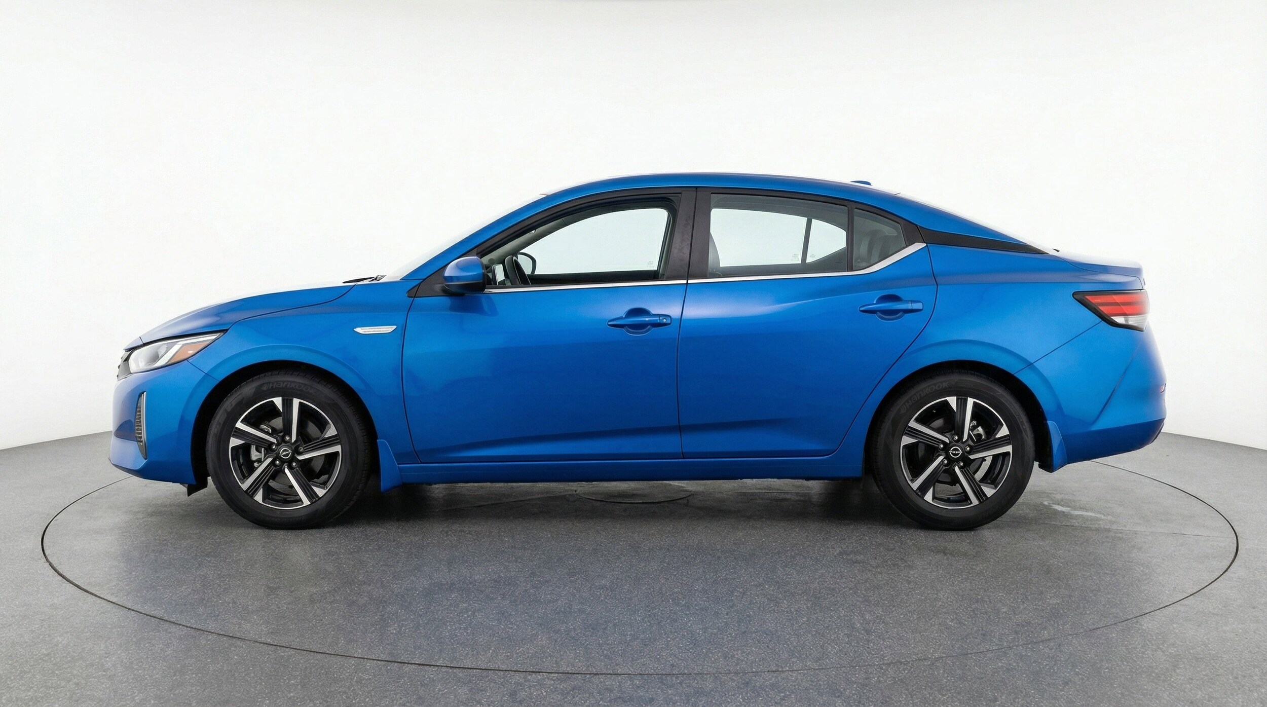 Thumbnail: 2025 Nissan Sentra - 5