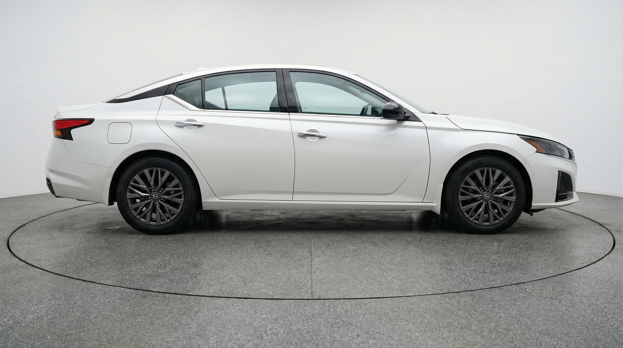 Thumbnail: 2025 Nissan Altima - 11