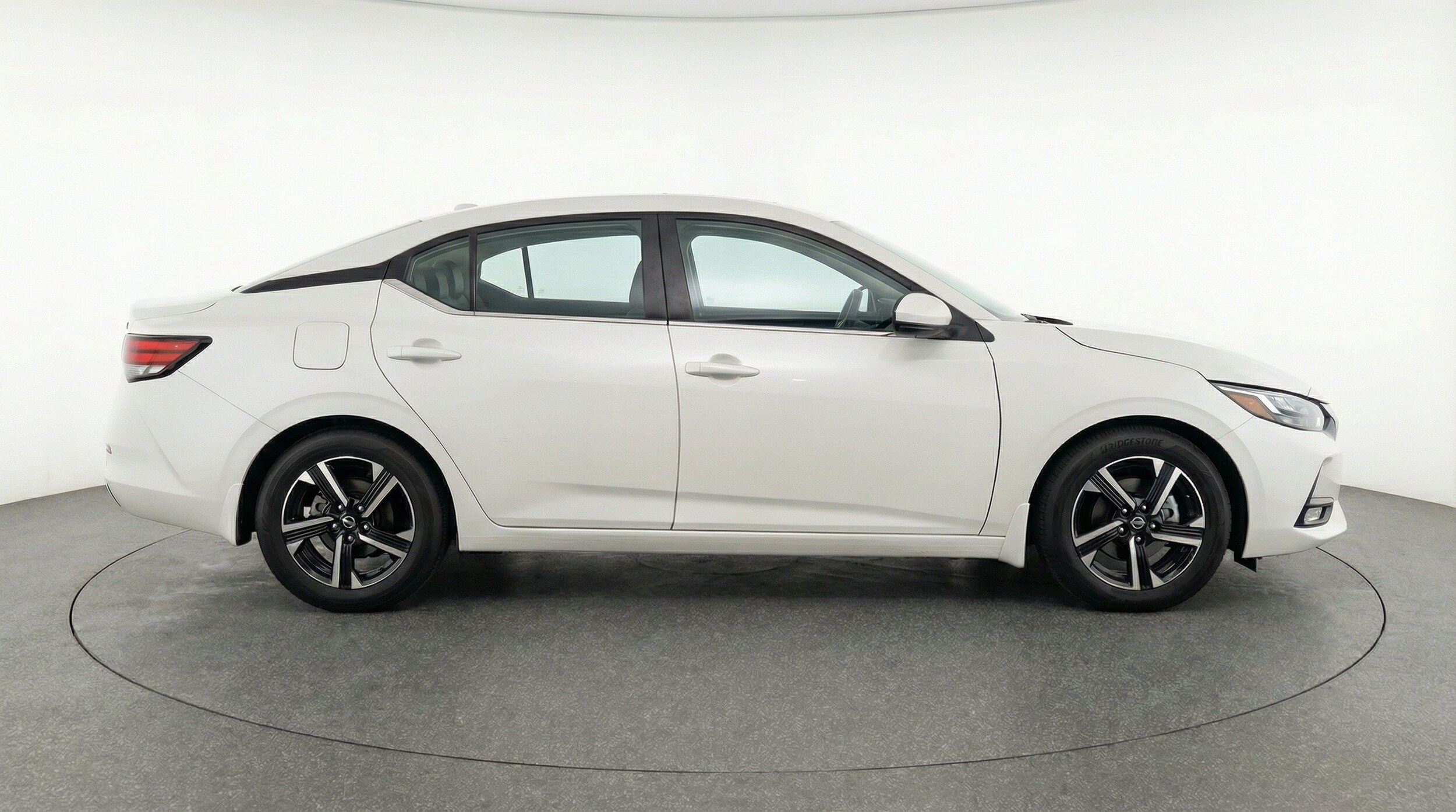 Thumbnail: 2025 Nissan Sentra - 11