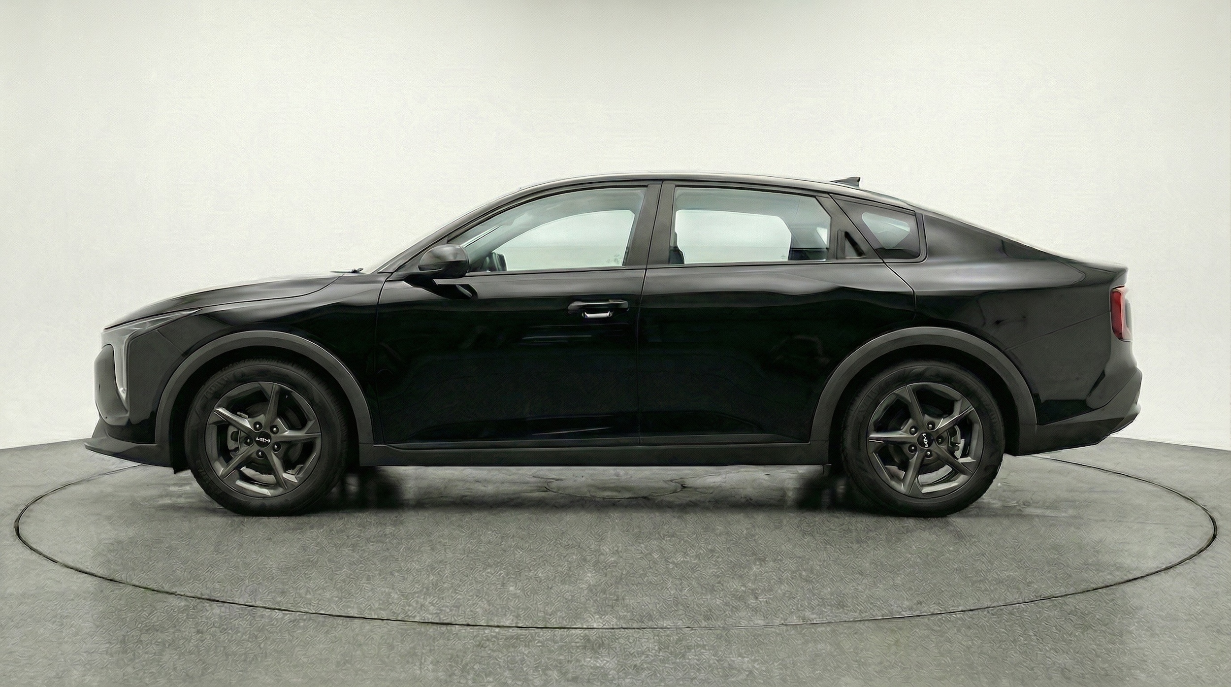 Thumbnail: 2025 Kia K4 - 4