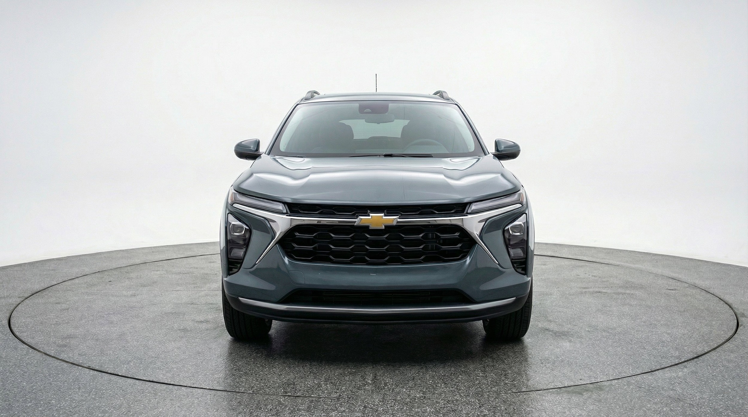 Thumbnail: 2025 Chevrolet Trax - 2