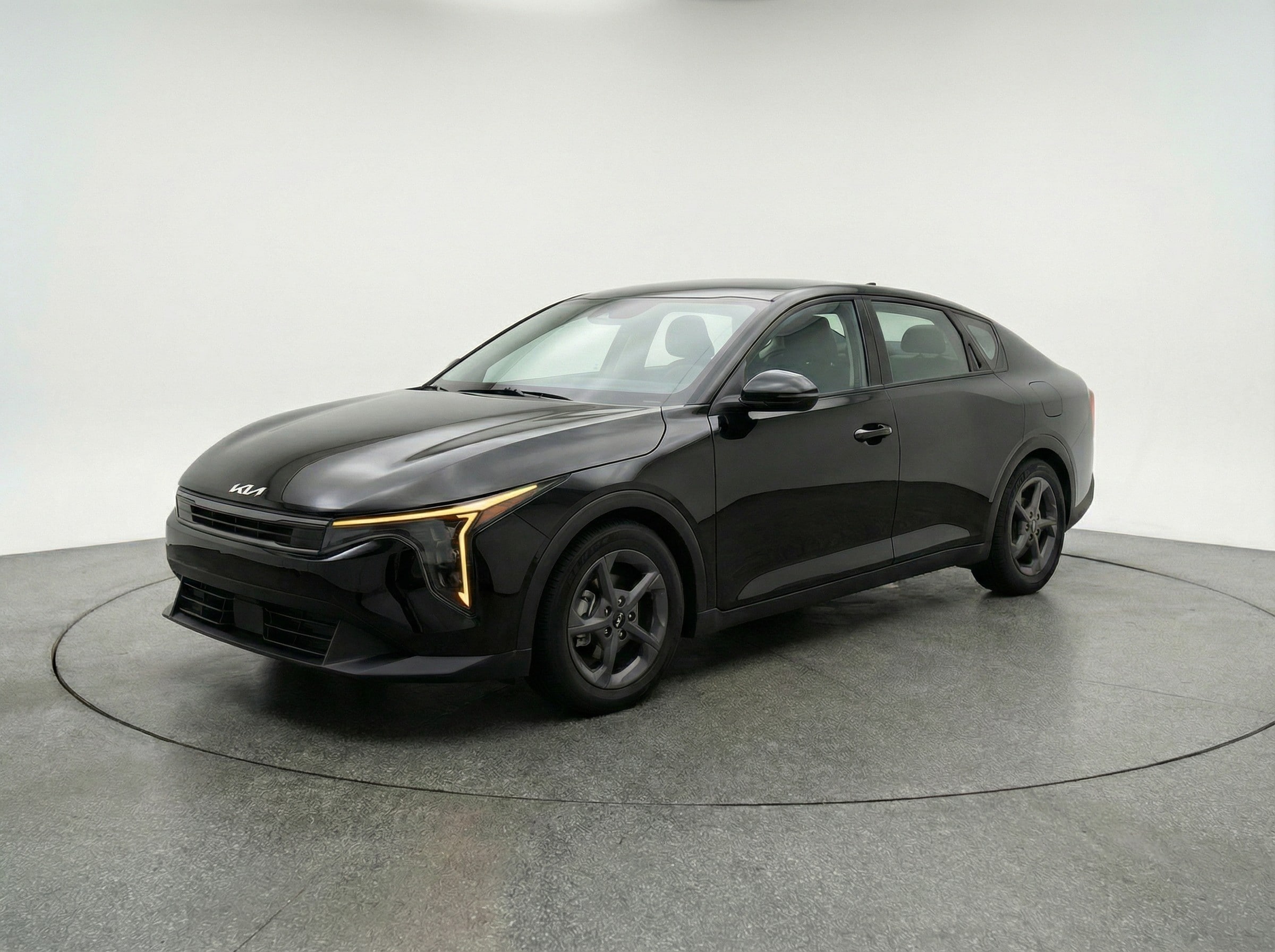 Thumbnail: 2025 Kia K4 - 3