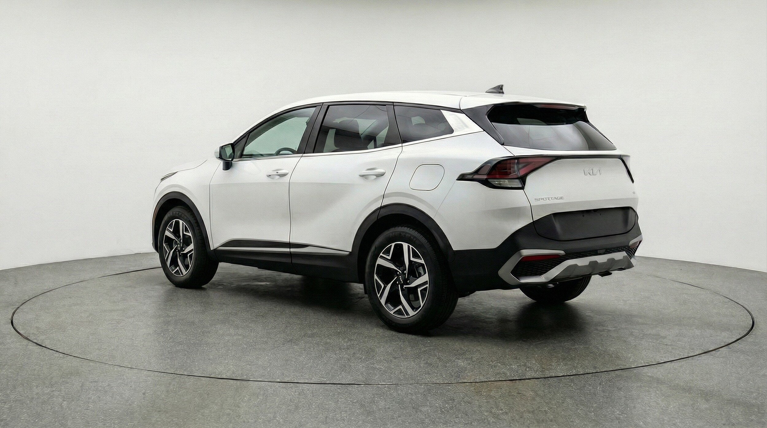 Thumbnail: 2025 Kia Sportage - 6