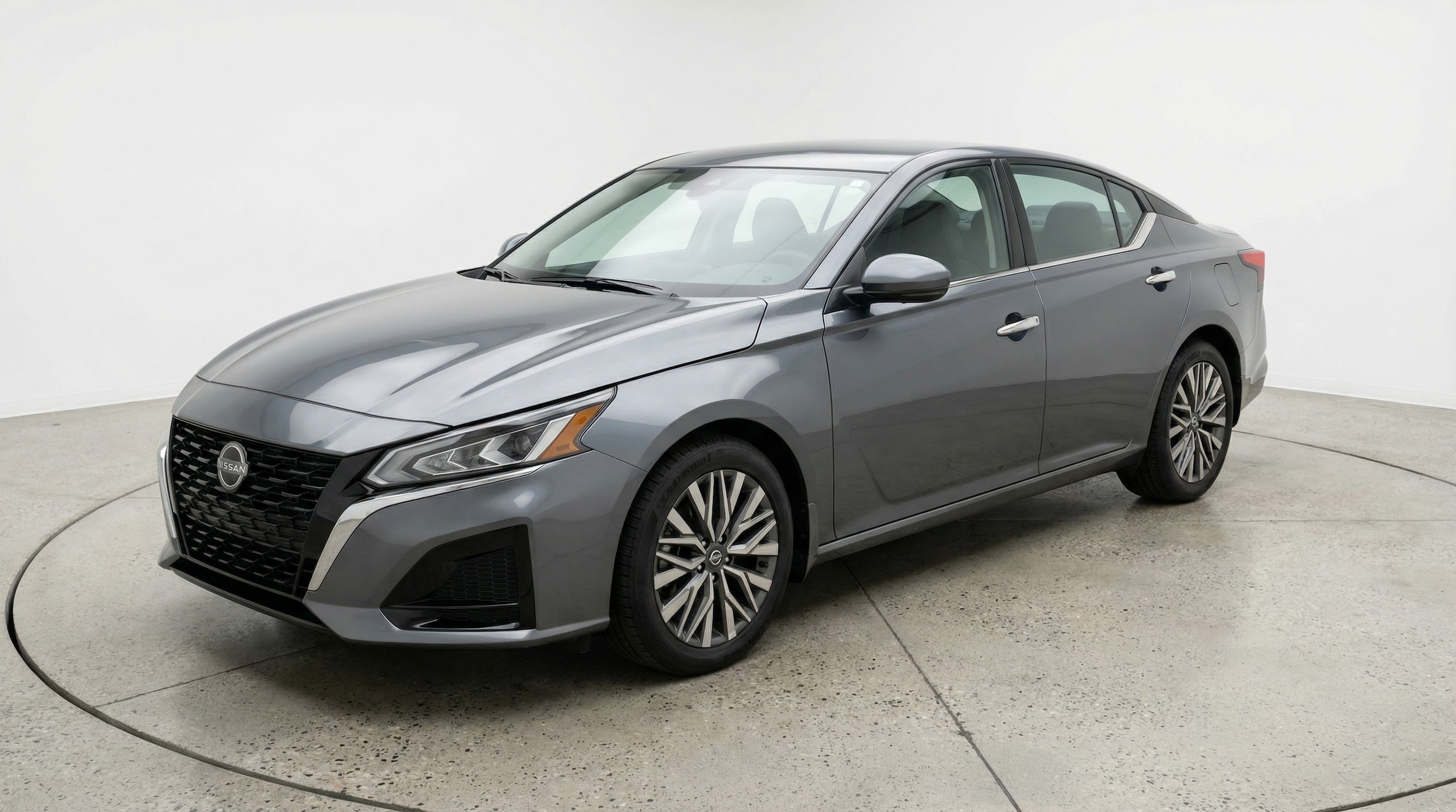 Thumbnail: 2025 Nissan Altima - 3