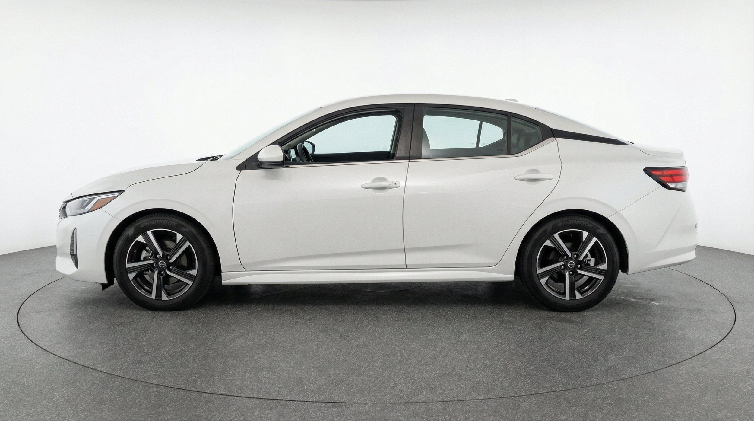 Thumbnail: 2025 Nissan Sentra - 5