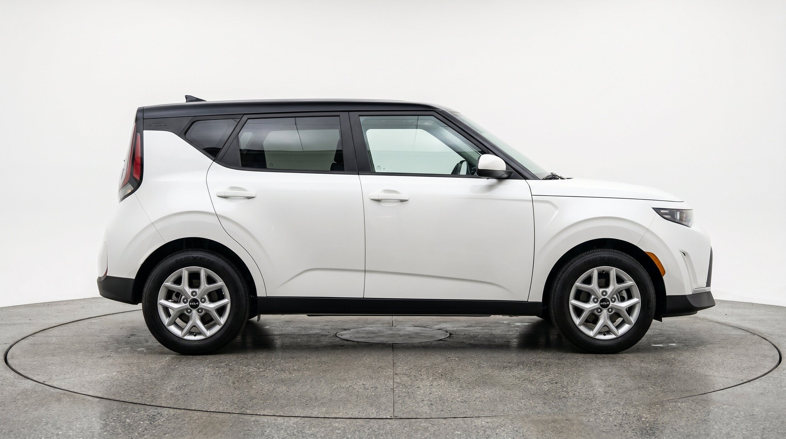 Thumbnail: 2025 Kia Soul - 11