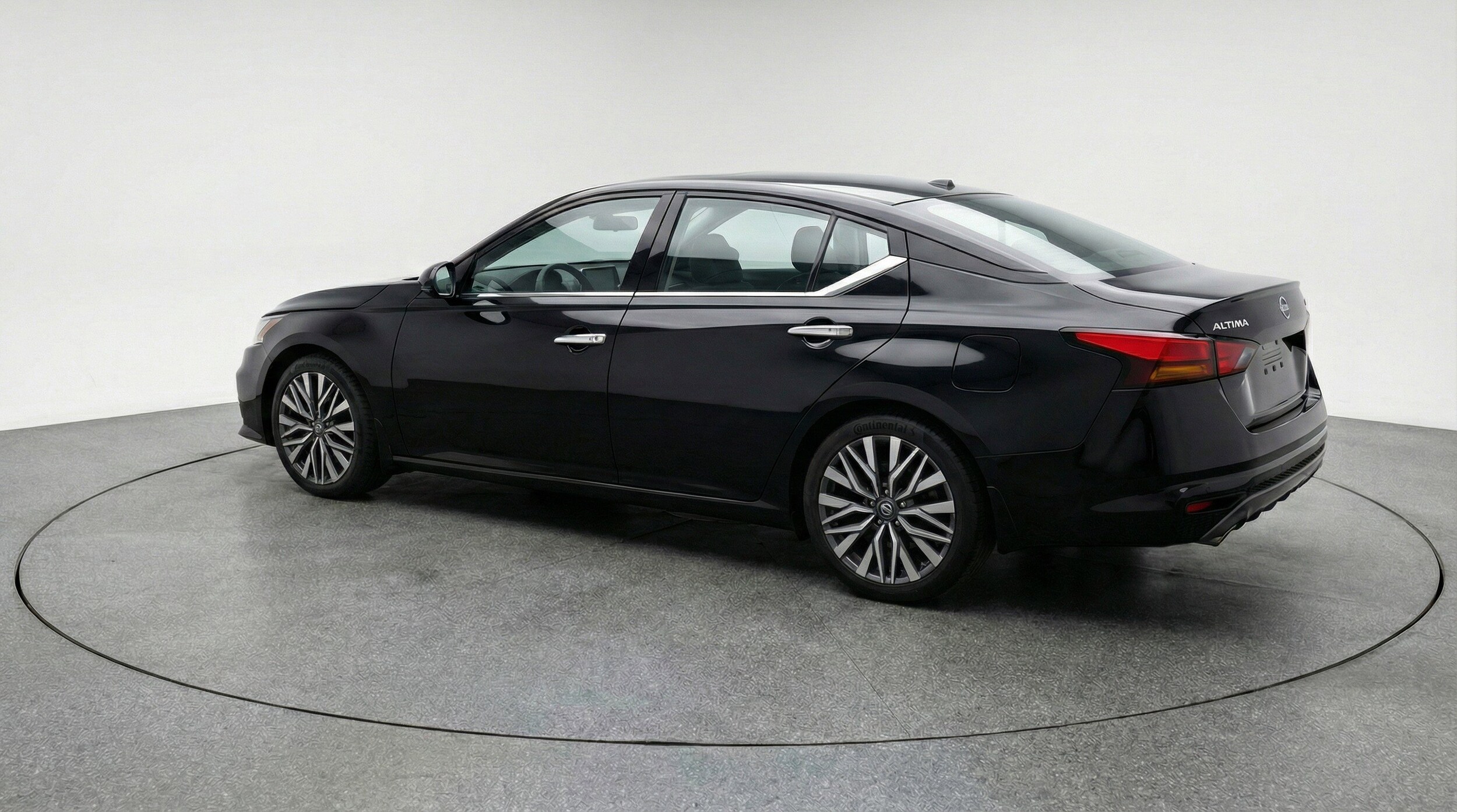 Thumbnail: 2025 Nissan Altima - 6