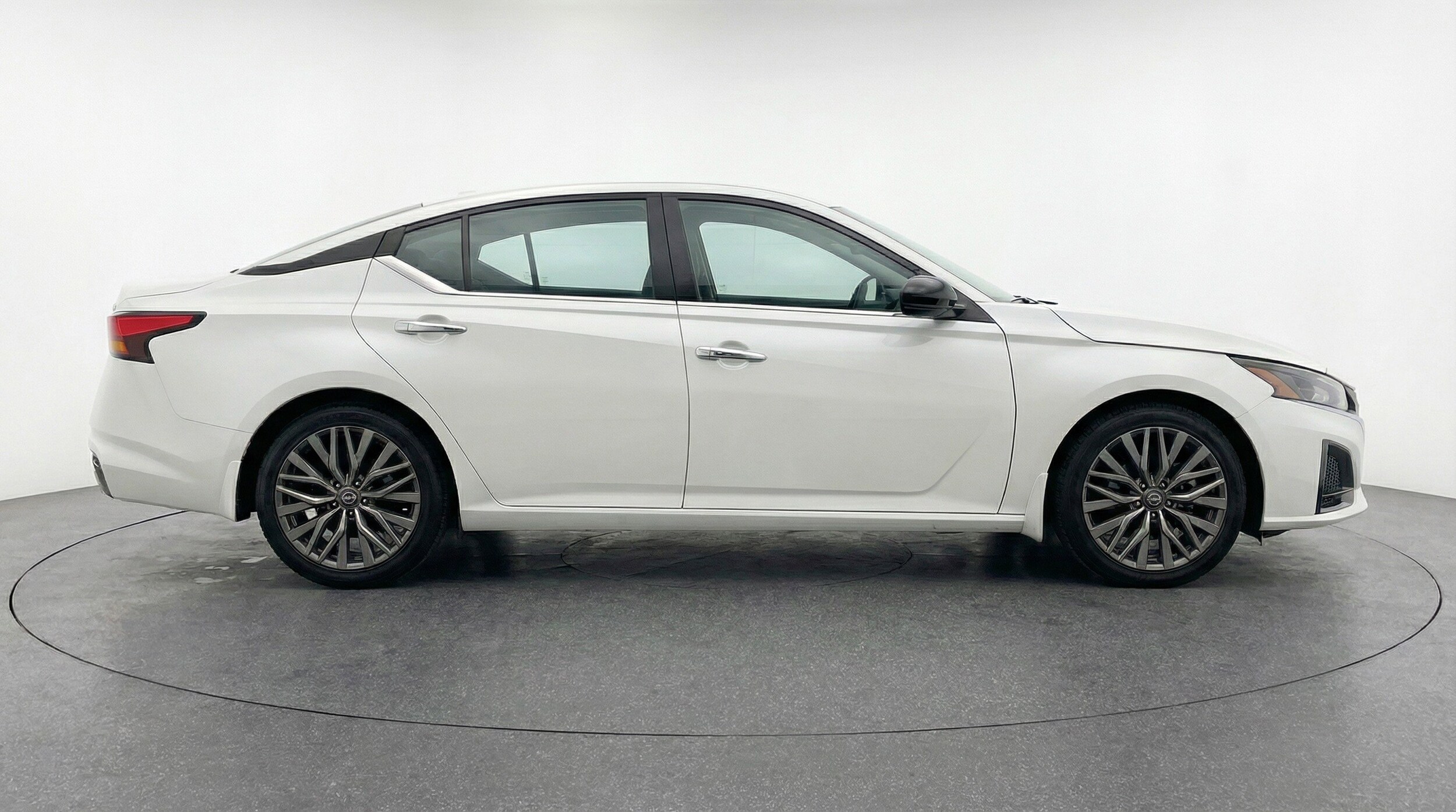 Thumbnail: 2025 Nissan Altima - 11