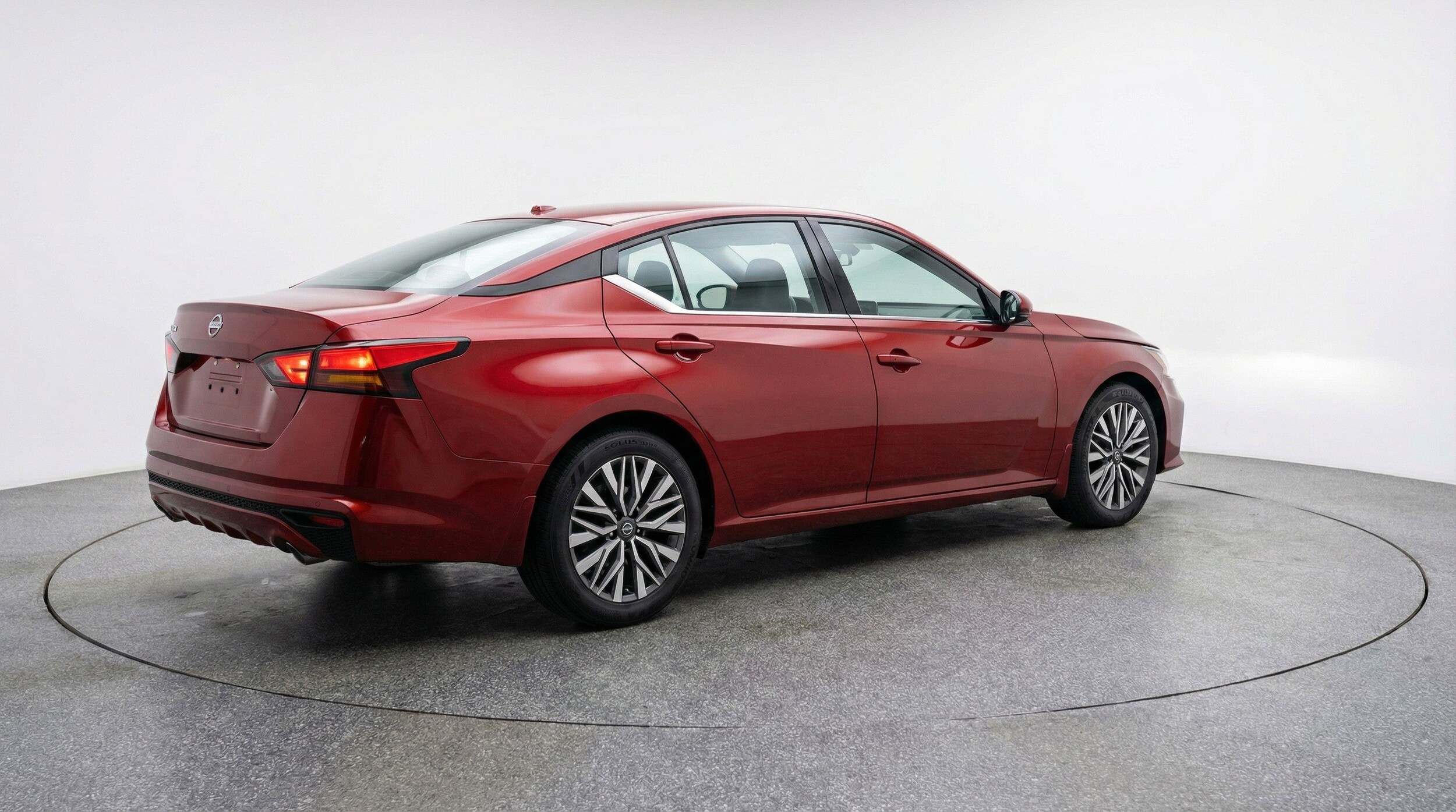 Thumbnail: 2025 Nissan Altima - 9