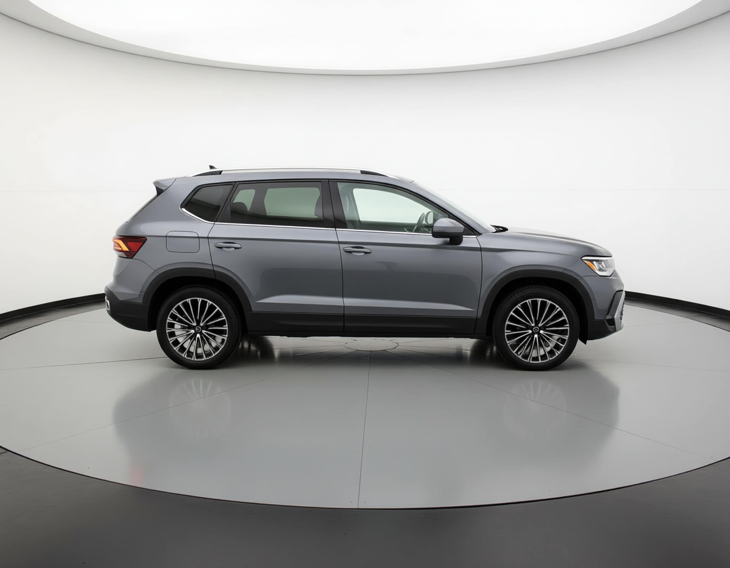 Thumbnail: 2025 Volkswagen Taos - 8