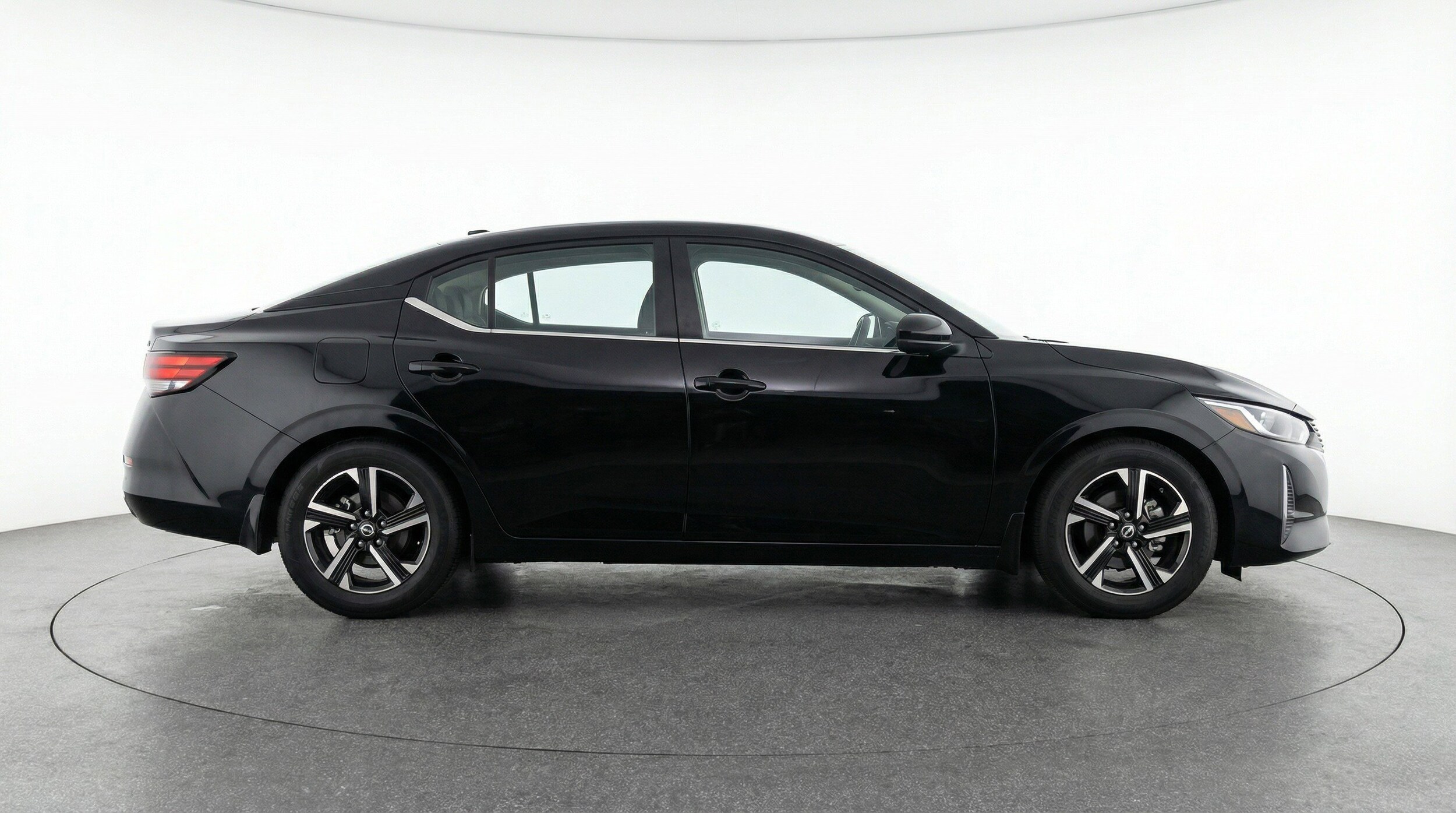 Thumbnail: 2025 Nissan Sentra - 11