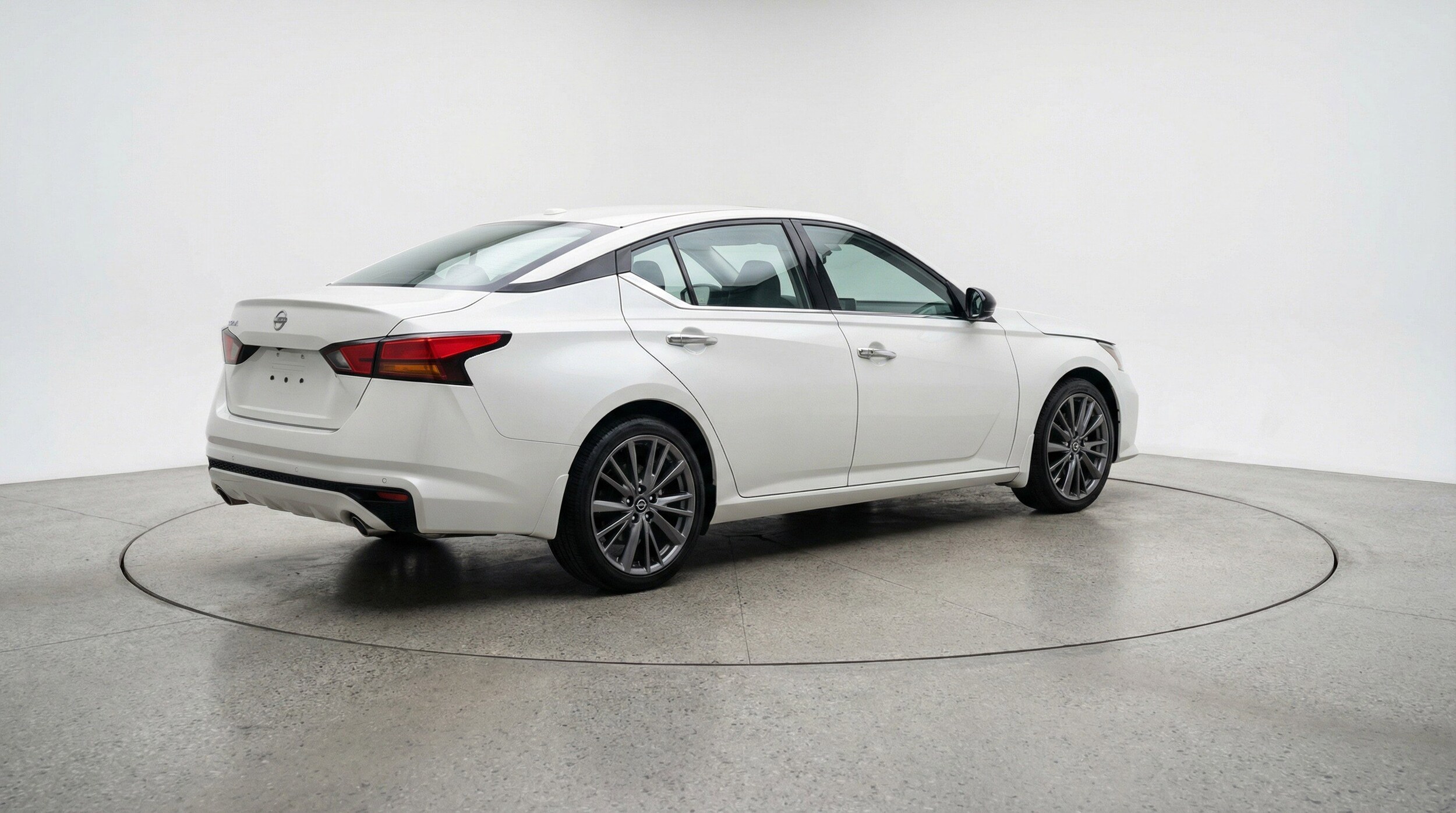 Thumbnail: 2025 Nissan Altima - 9