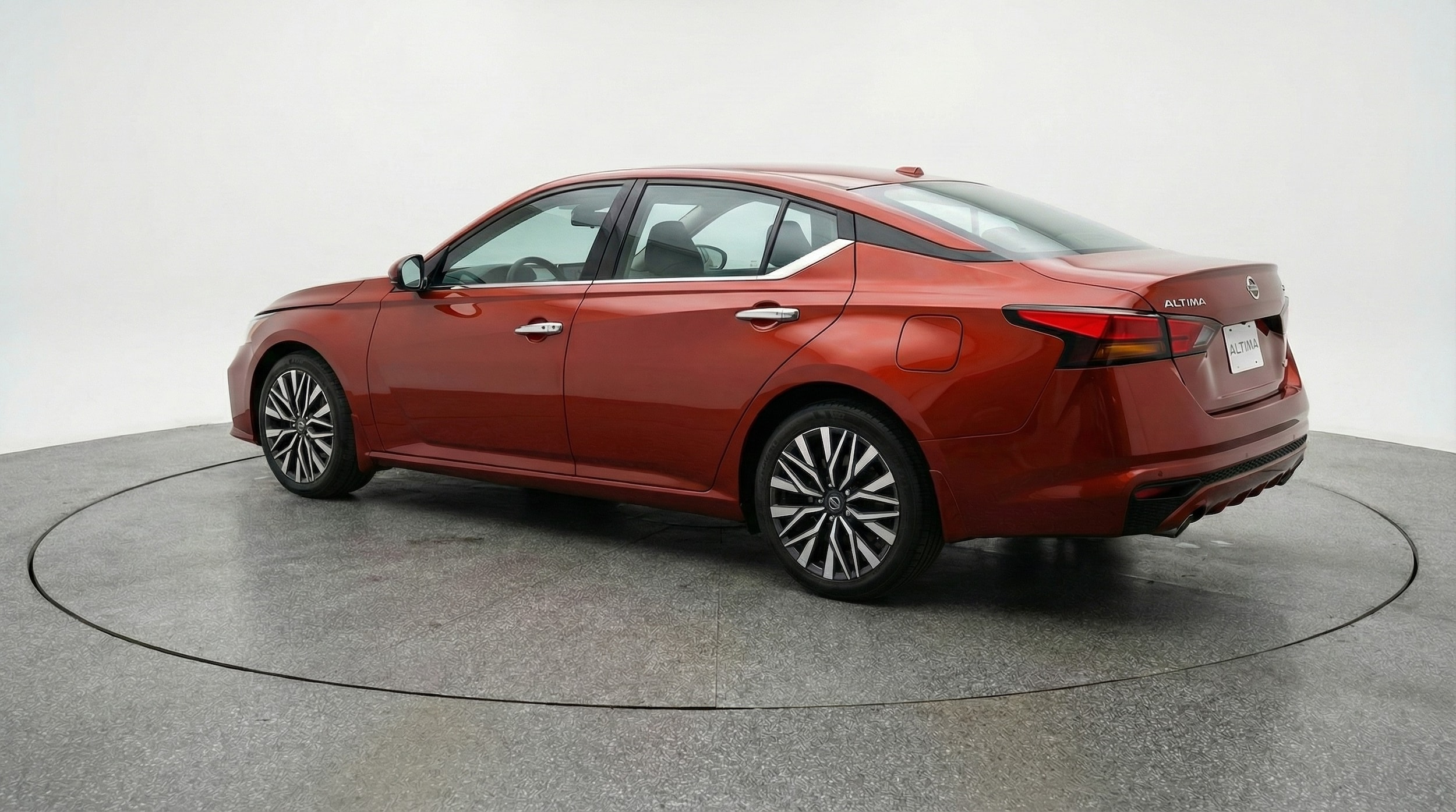 Thumbnail: 2025 Nissan Altima - 5