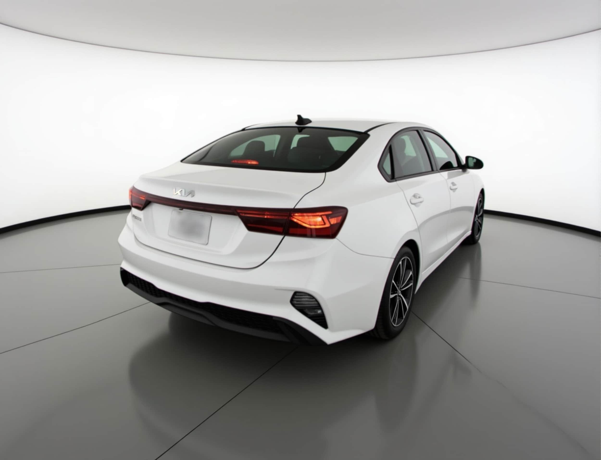 Thumbnail: 2024 Kia Forte - 7