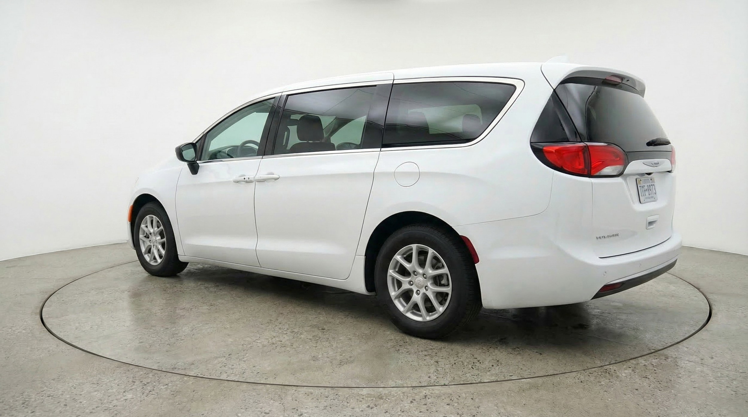 Thumbnail: 2024 Chrysler Voyager - 6