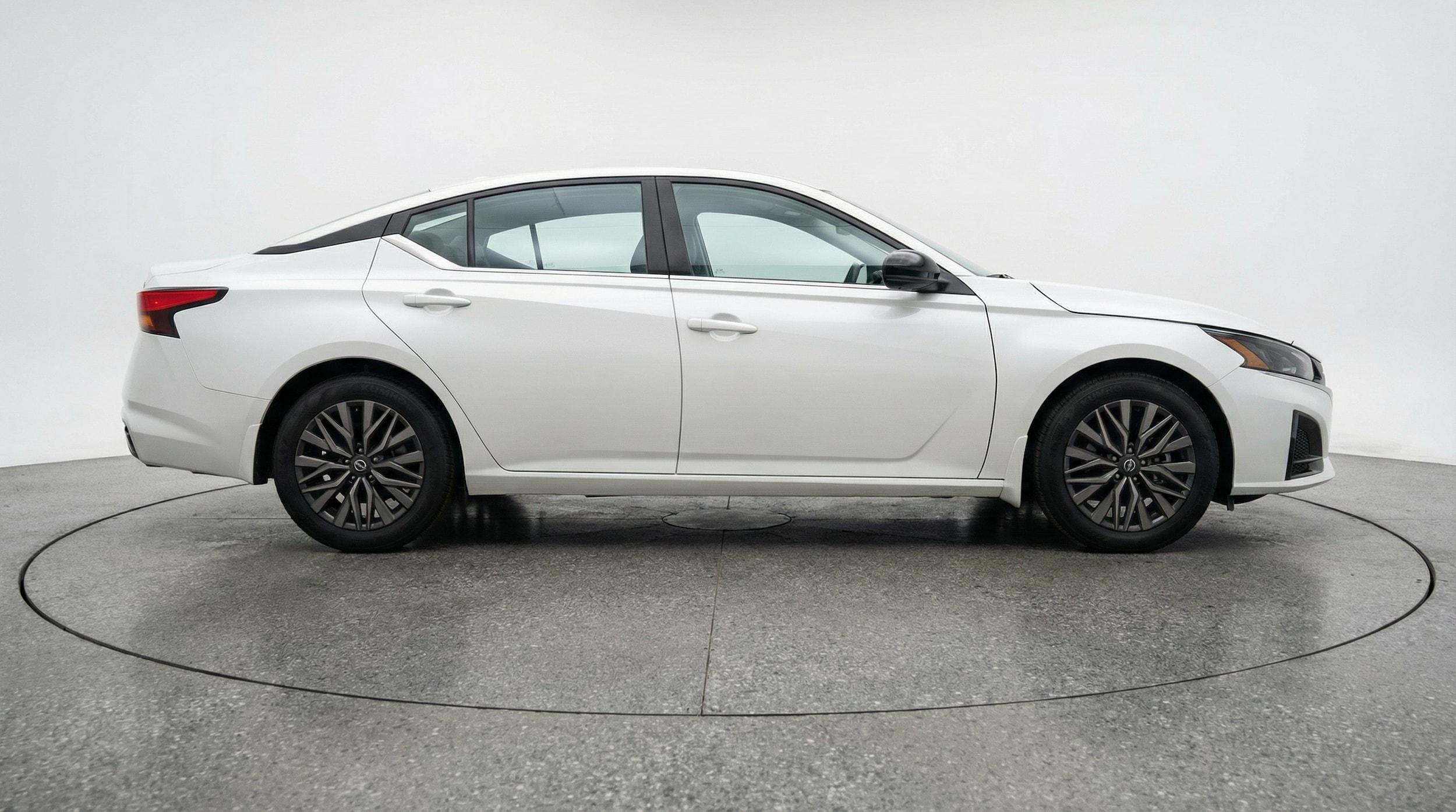 Thumbnail: 2025 Nissan Altima - 8