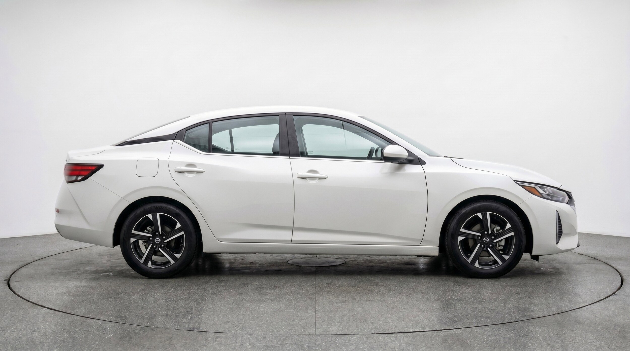 Thumbnail: 2025 Nissan Sentra - 11