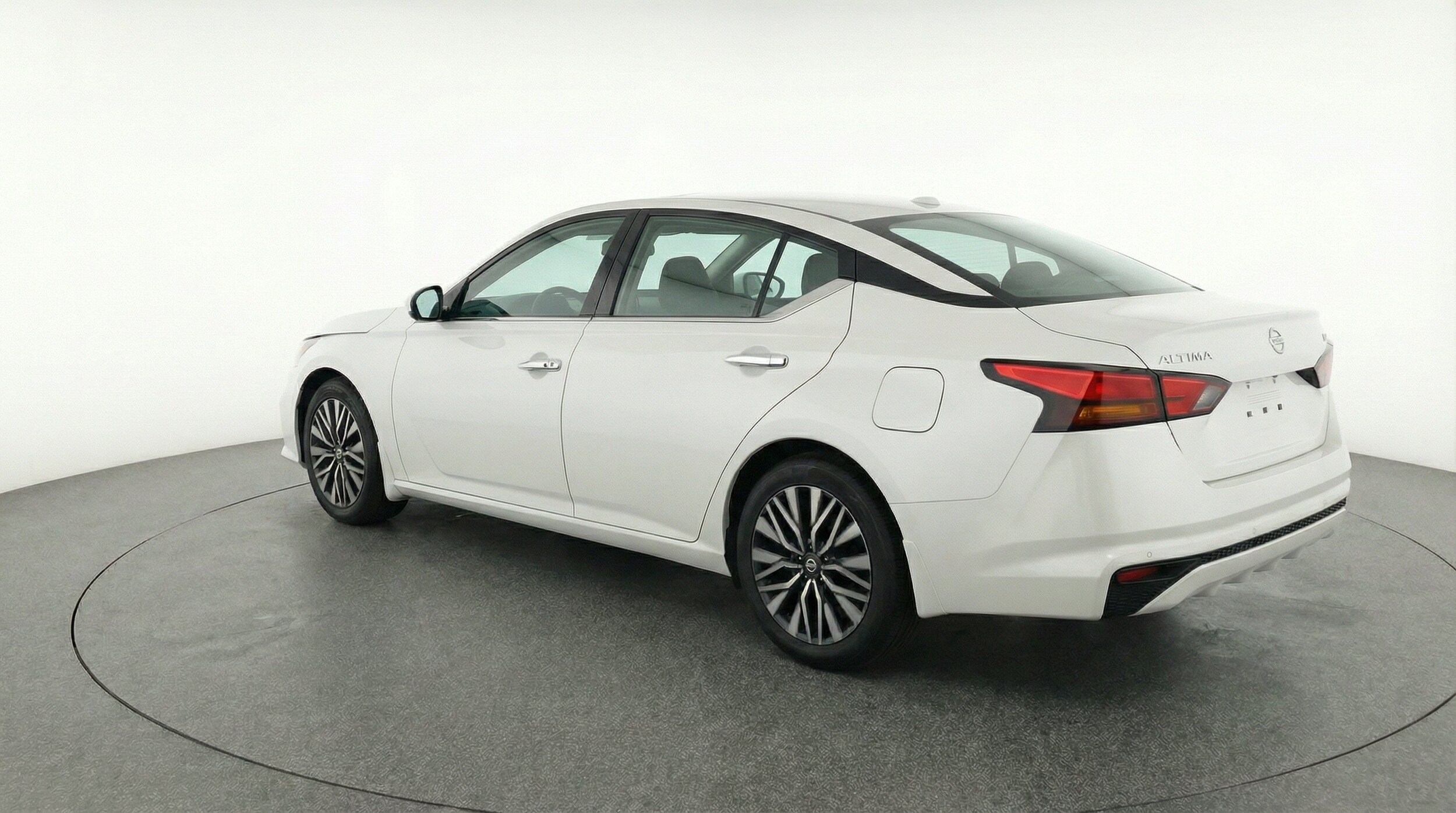 Thumbnail: 2025 Nissan Altima - 6