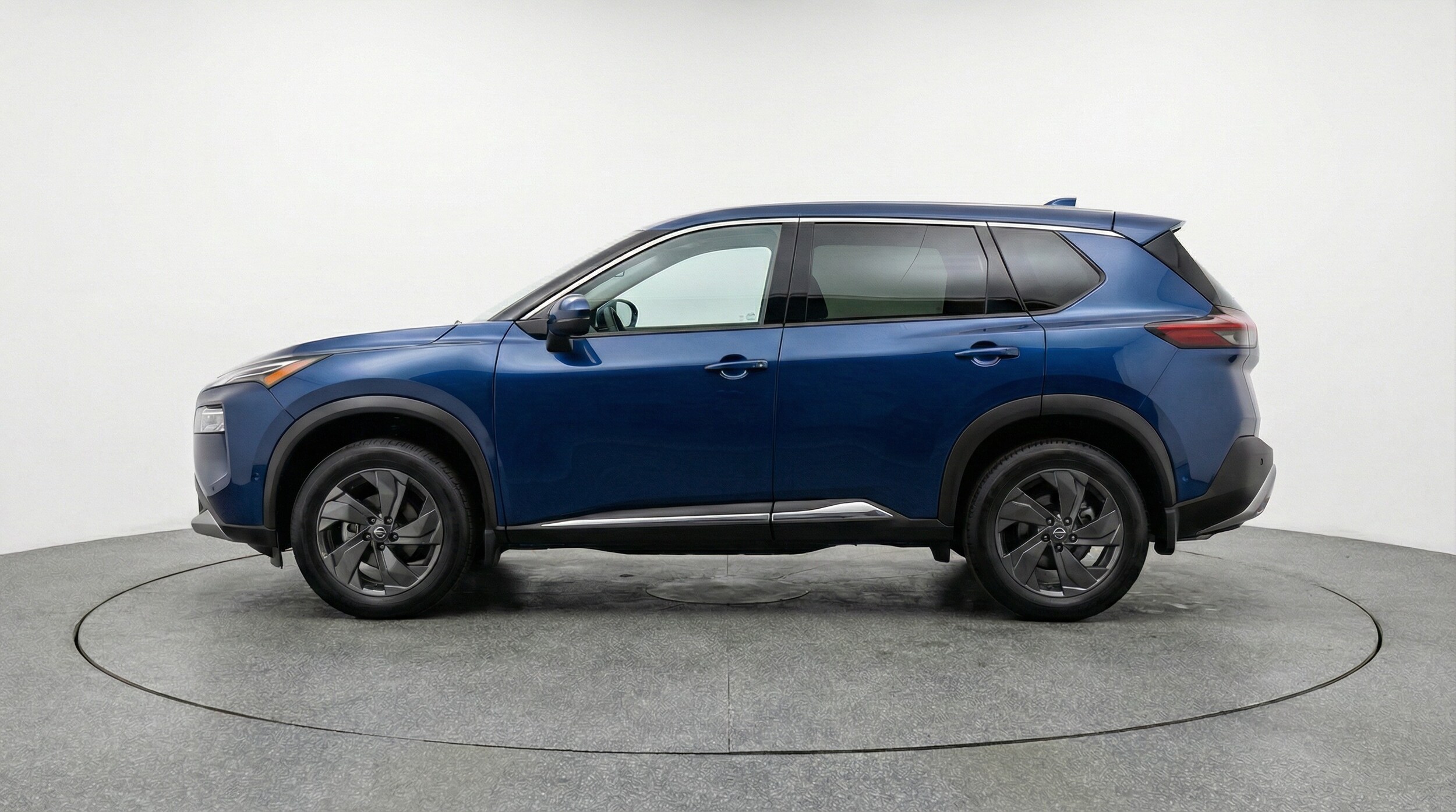 Thumbnail: 2025 Nissan Rogue - 4