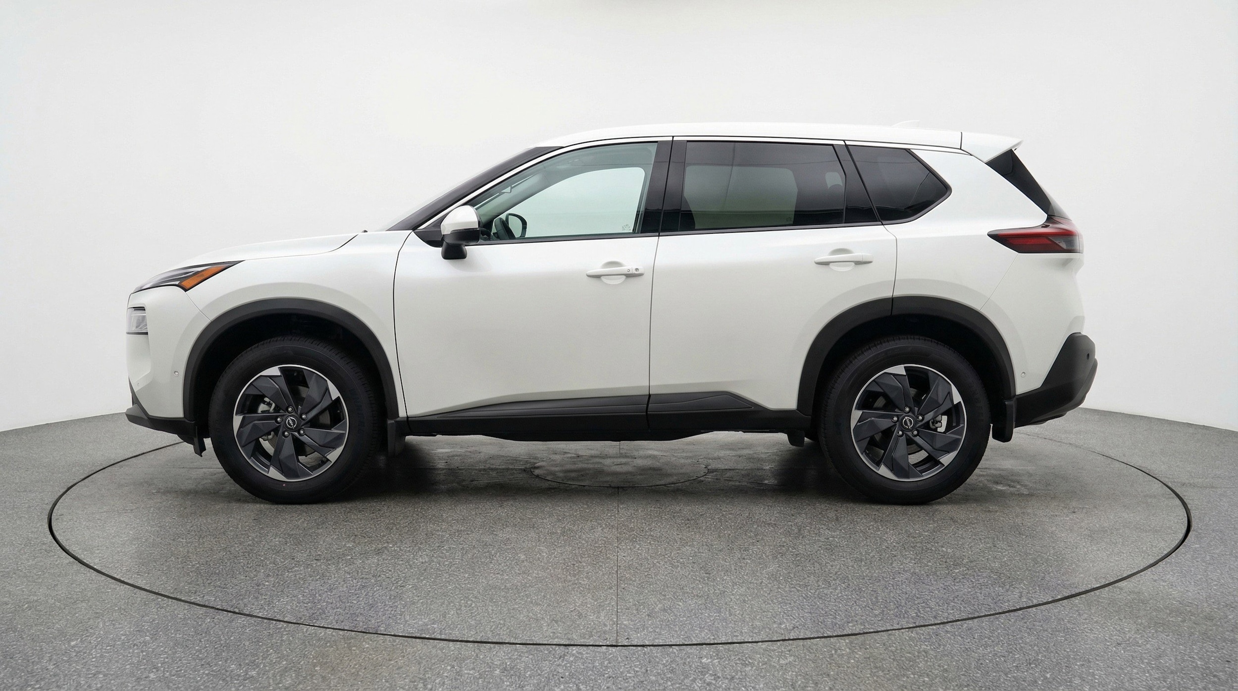 Thumbnail: 2025 Nissan Rogue - 5