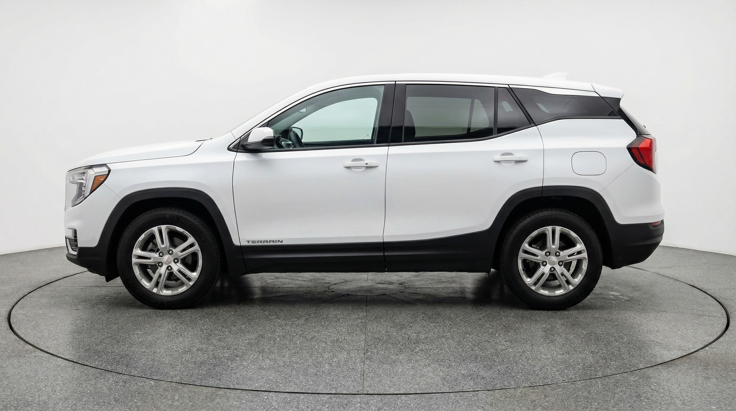 Thumbnail: 2024 GMC Terrain - 4