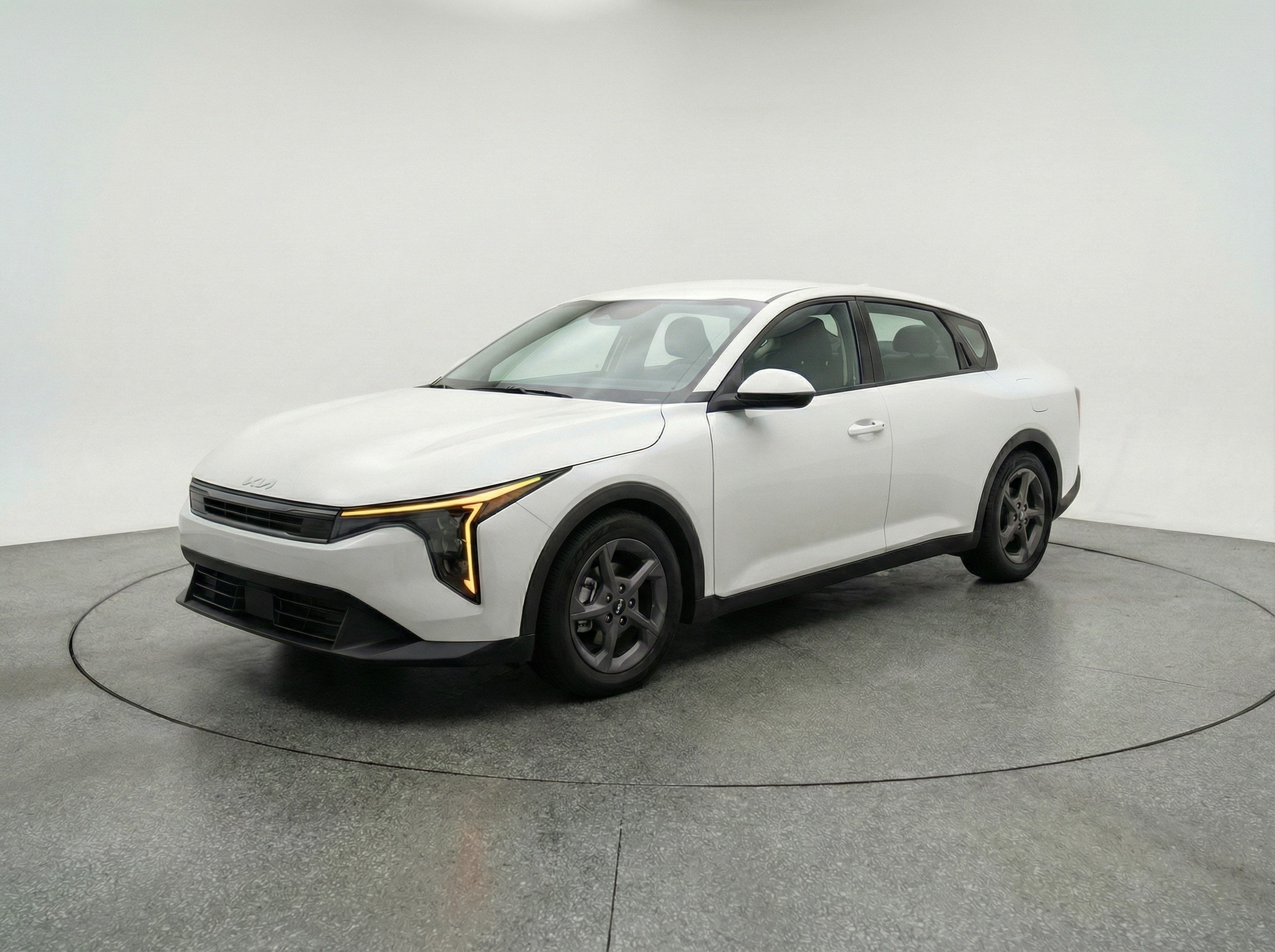 Thumbnail: 2025 Kia K4 - 3