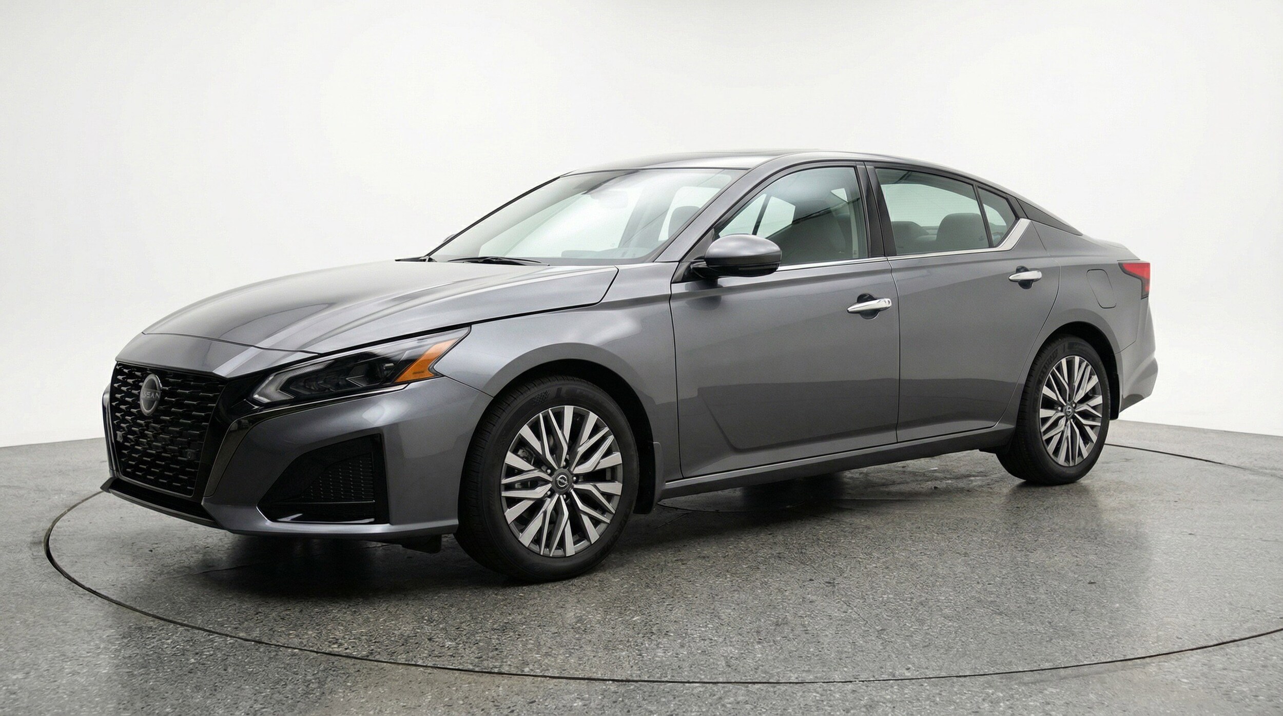 Thumbnail: 2025 Nissan Altima - 3