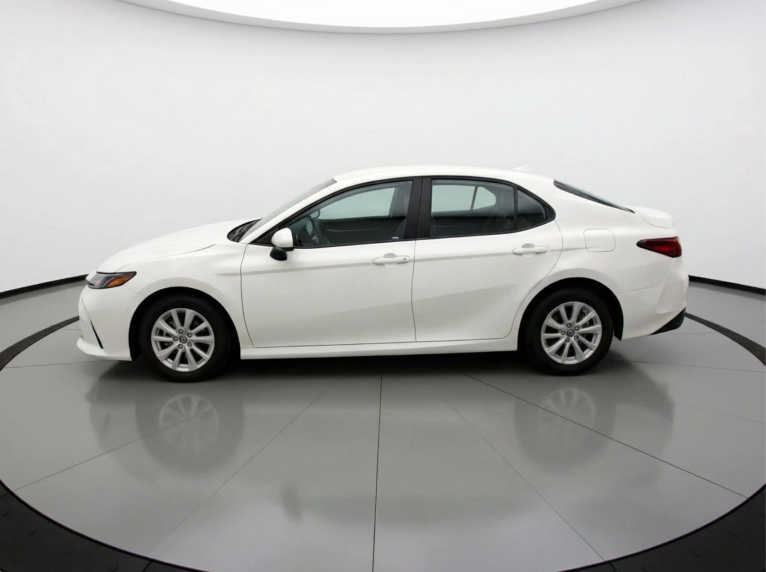 Thumbnail: 2025 Toyota Camry - 5