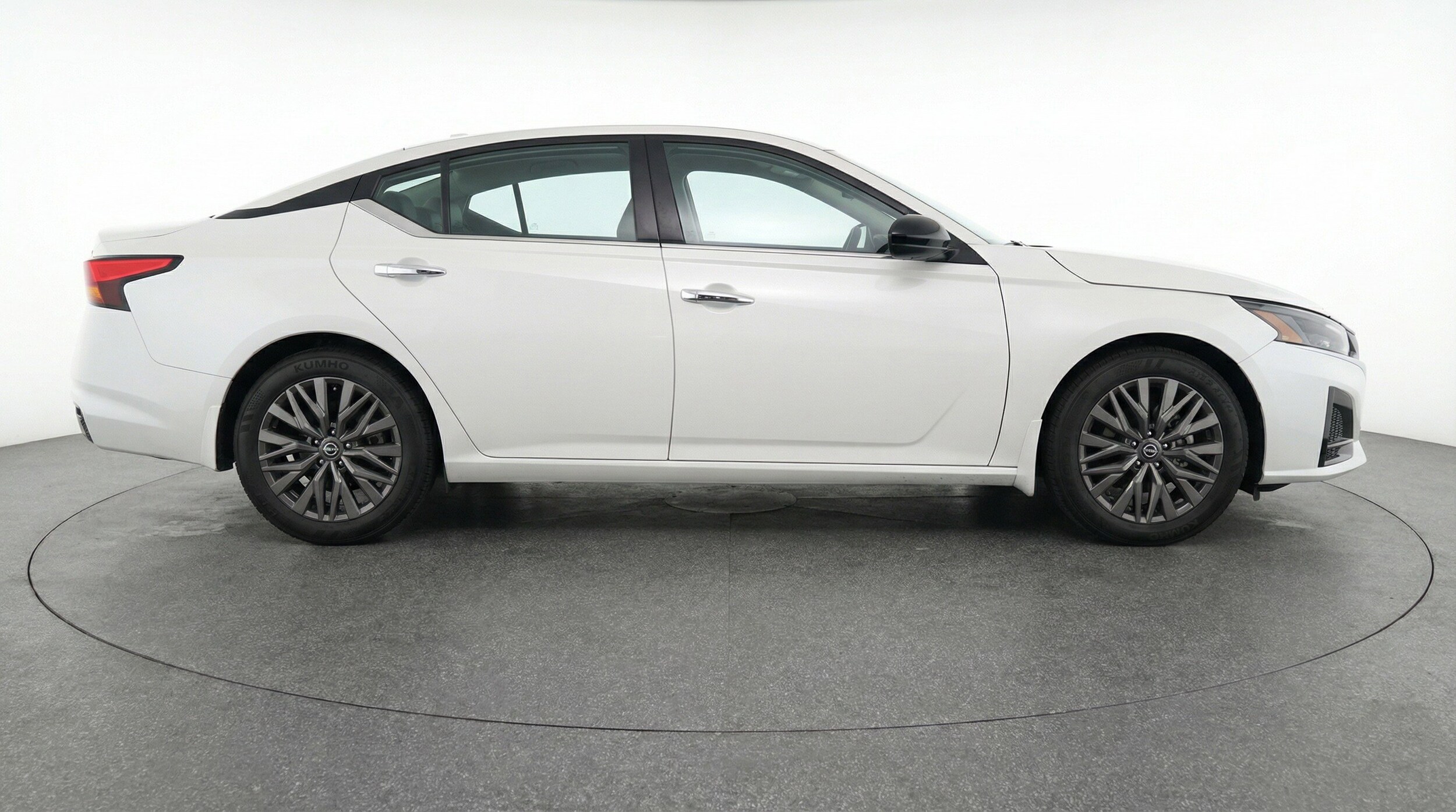 Thumbnail: 2025 Nissan Altima - 11