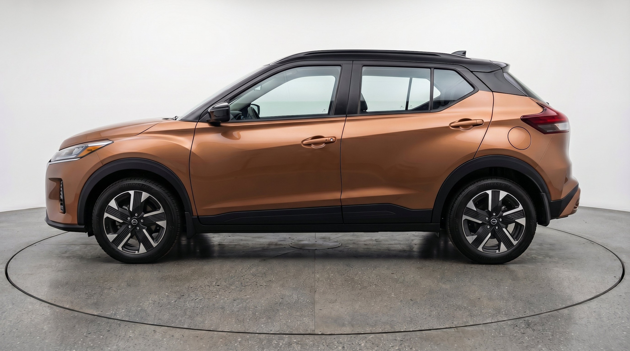 Thumbnail: 2026 Nissan Kicks - 5