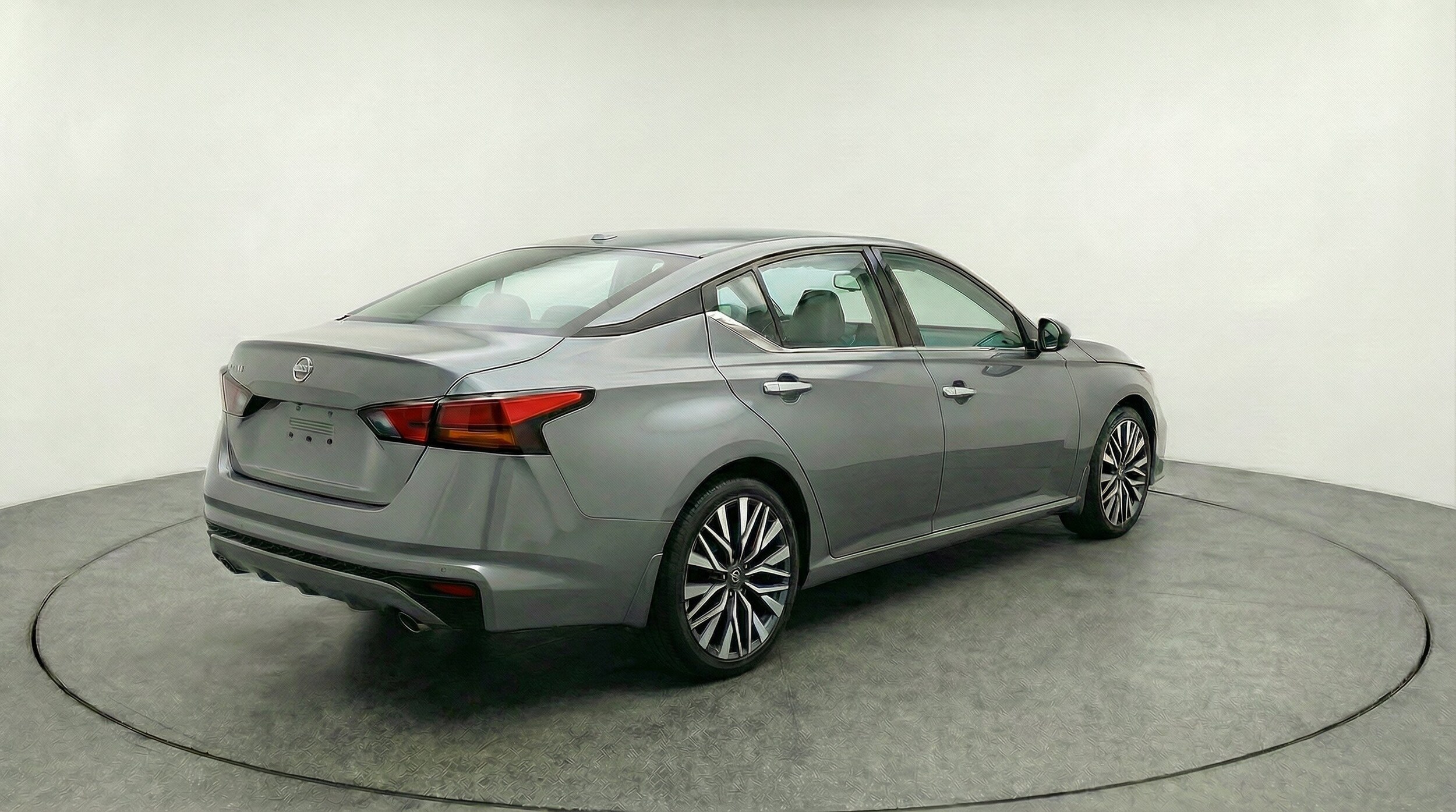 Thumbnail: 2025 Nissan Altima - 9