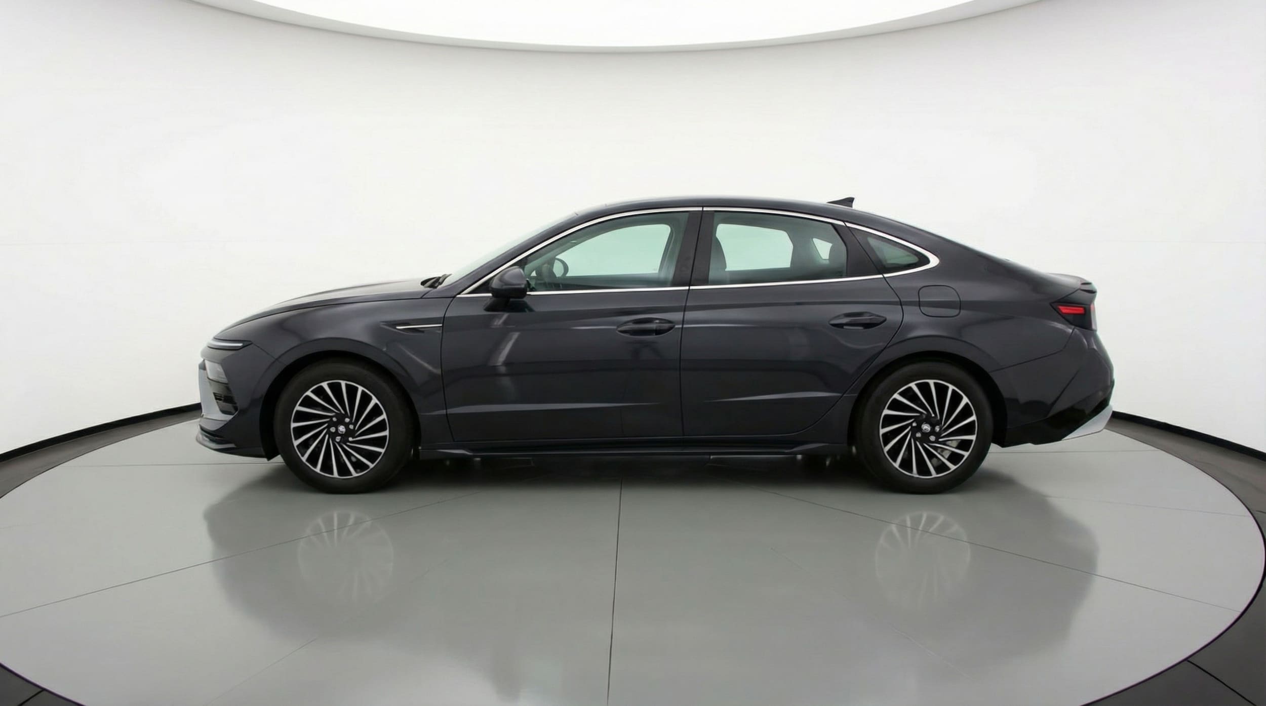 Thumbnail: 2025 Hyundai Sonata - 4