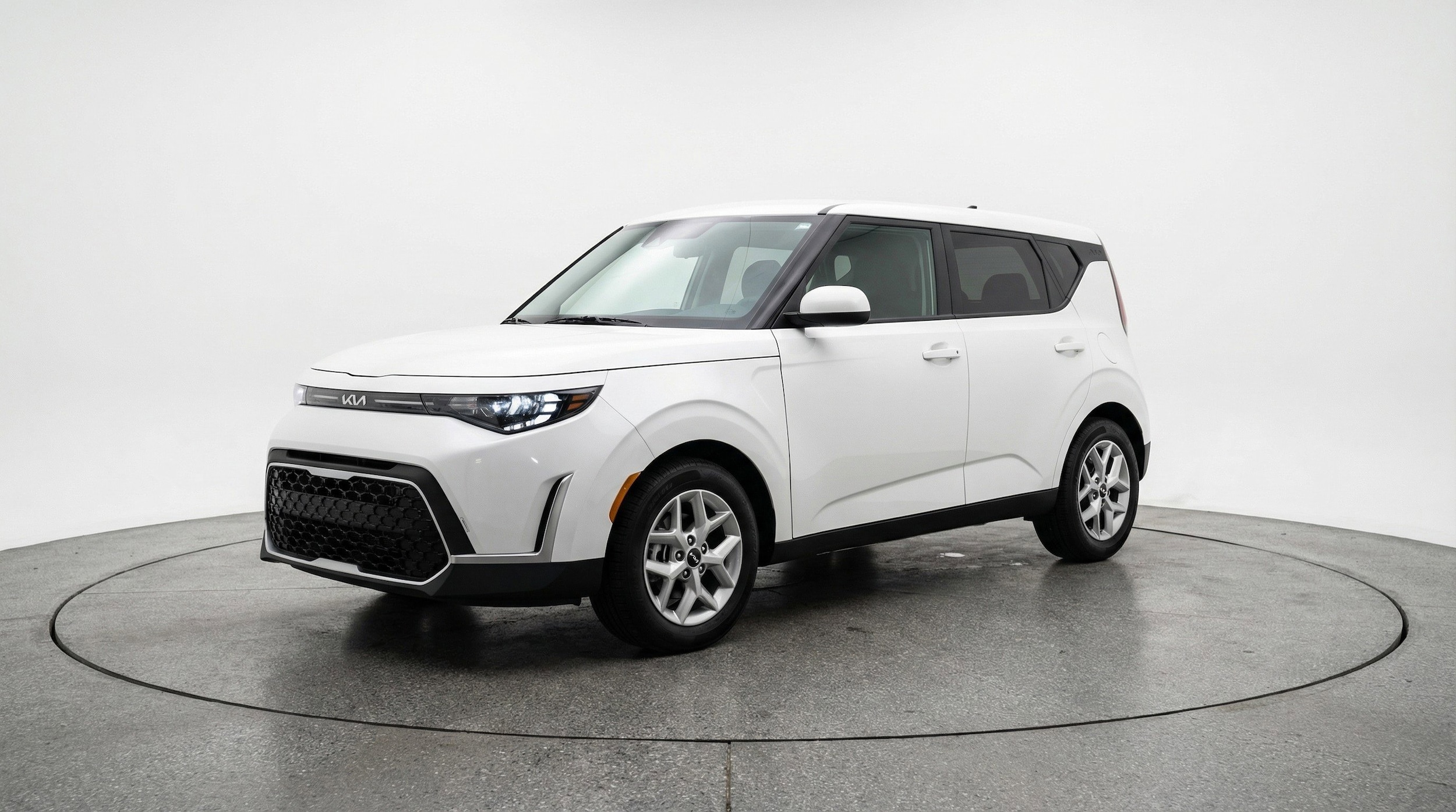 Thumbnail: 2025 Kia Soul - 3