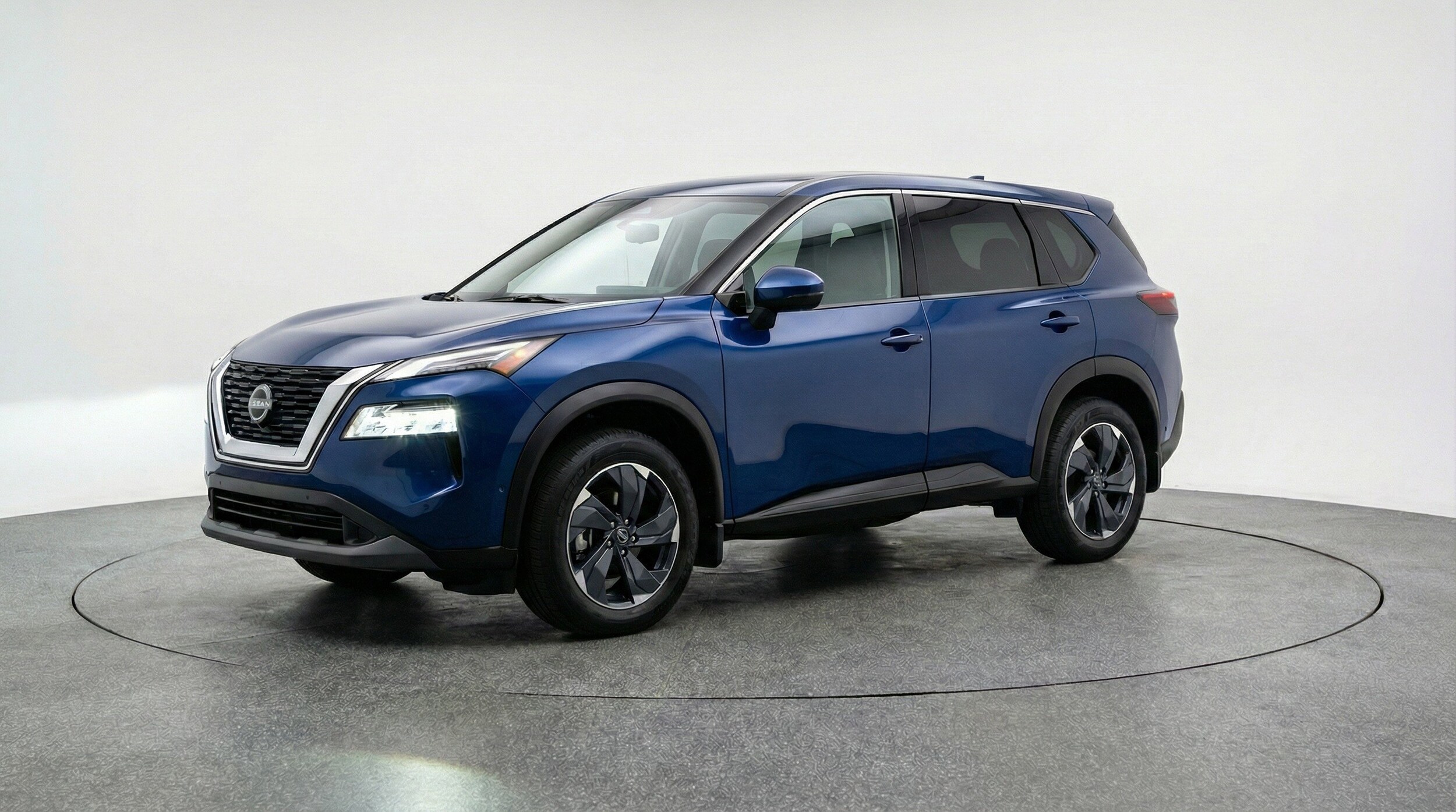 Thumbnail: 2025 Nissan Rogue - 3