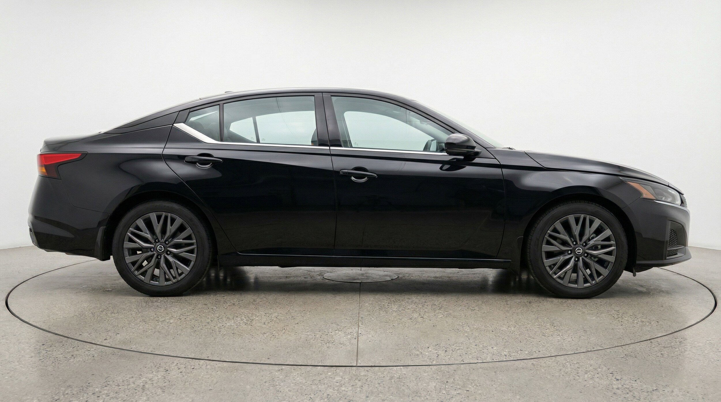 Thumbnail: 2025 Nissan Altima - 11
