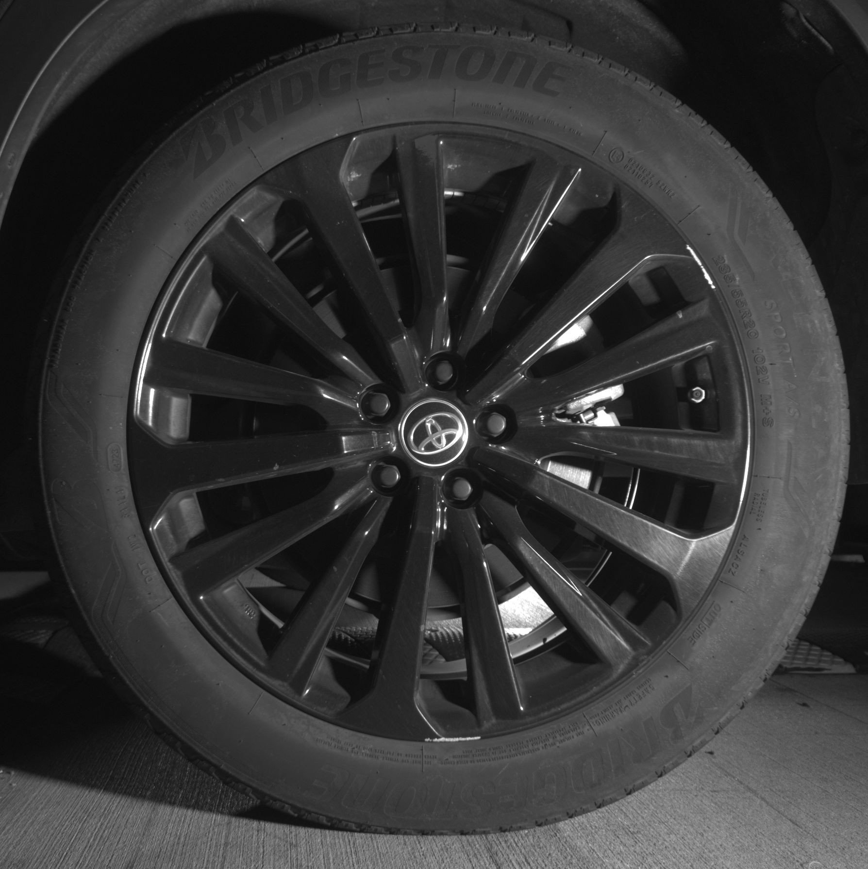 Thumbnail: 2024 Toyota Highlander - 14