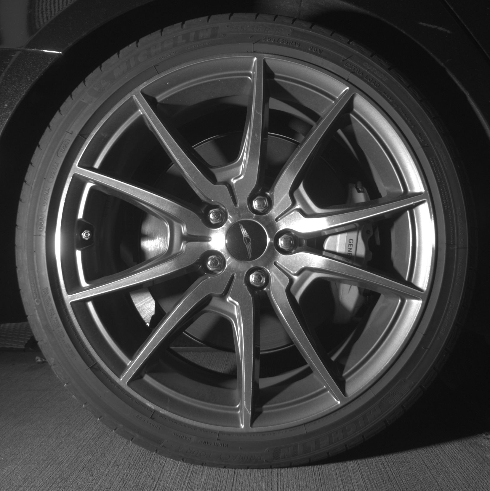 Thumbnail: 2025 Genesis G70 - 12