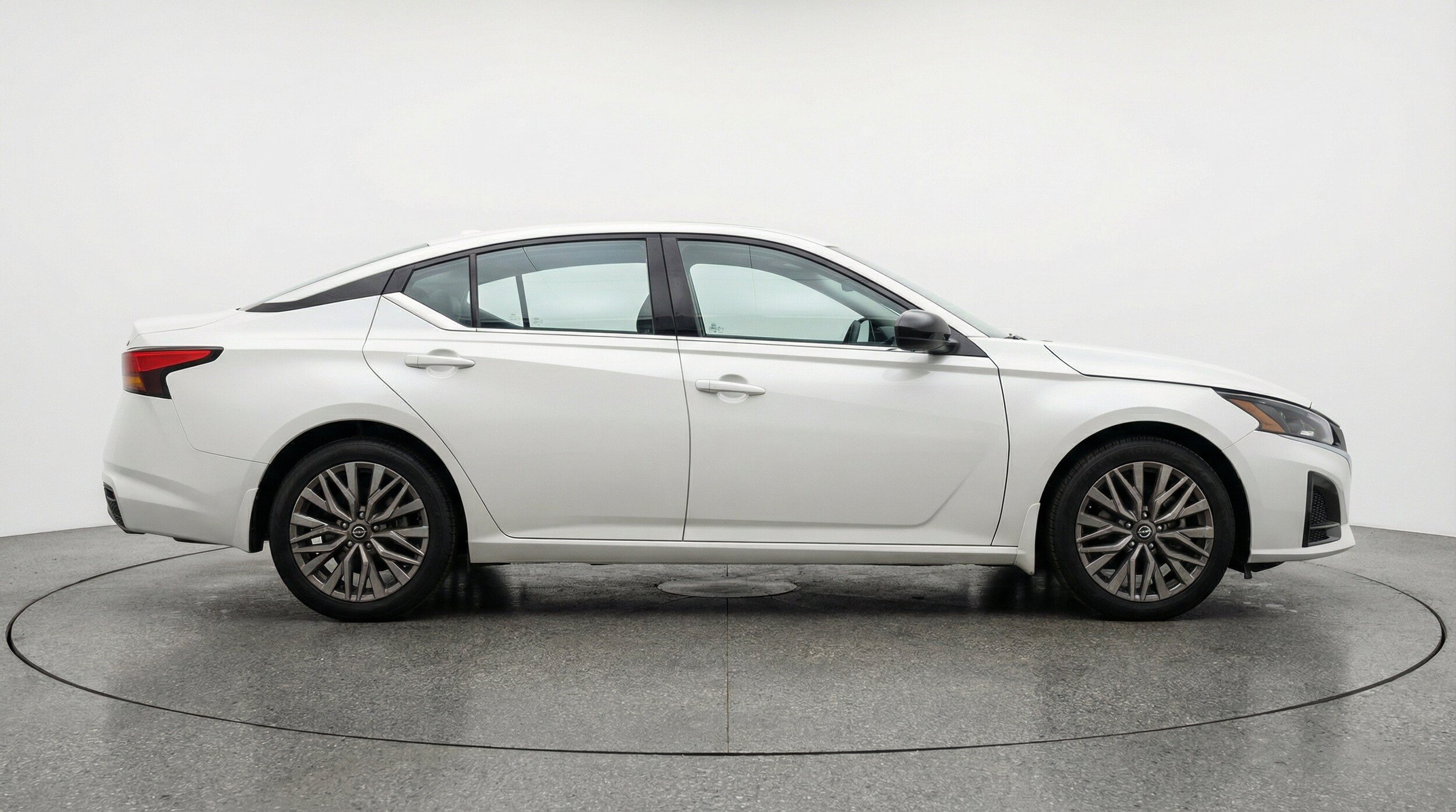 Thumbnail: 2025 Nissan Altima - 11