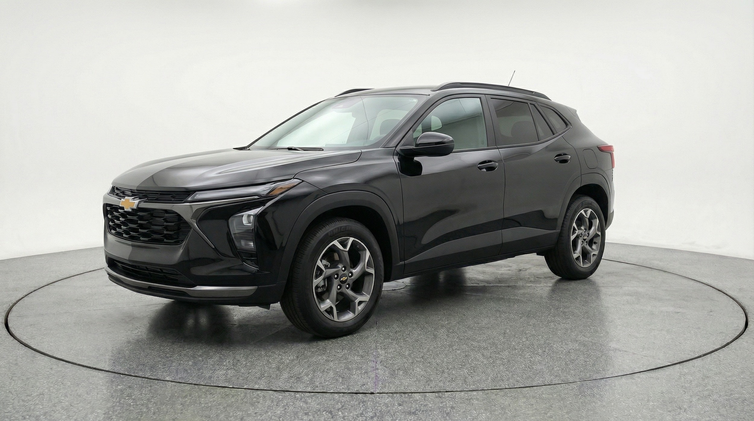 Thumbnail: 2025 Chevrolet Trax - 3