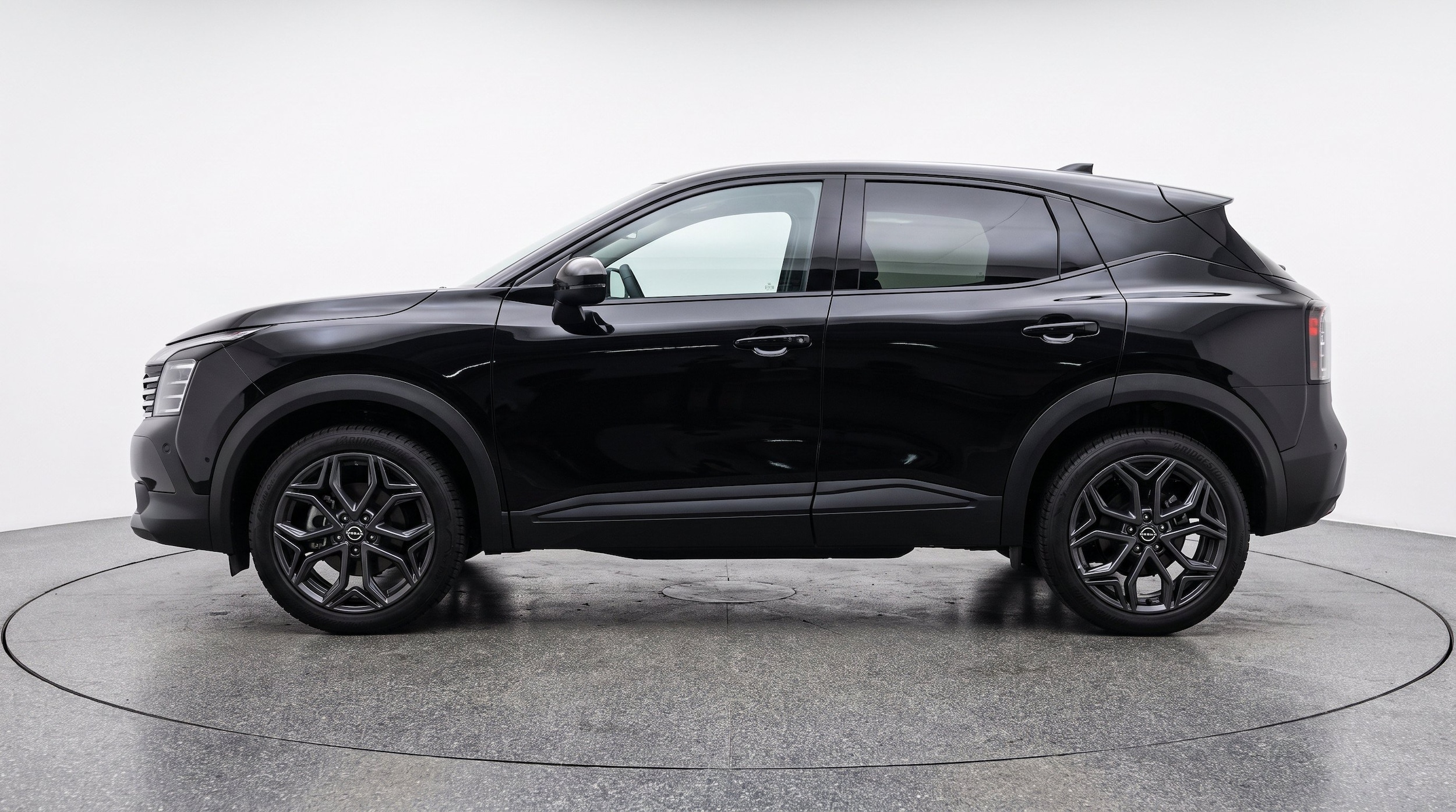 Thumbnail: 2026 Nissan Kicks - 5