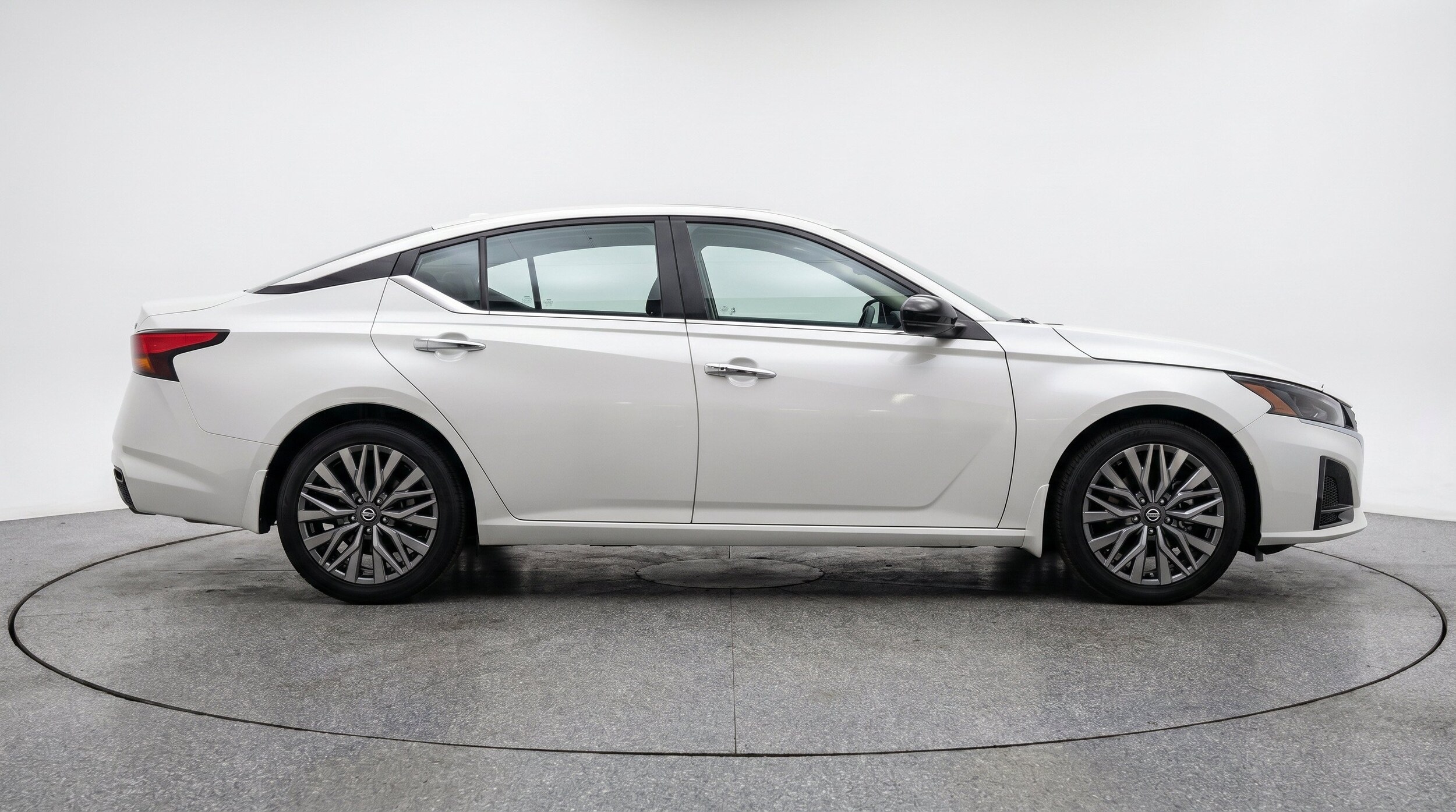 Thumbnail: 2025 Nissan Altima - 11
