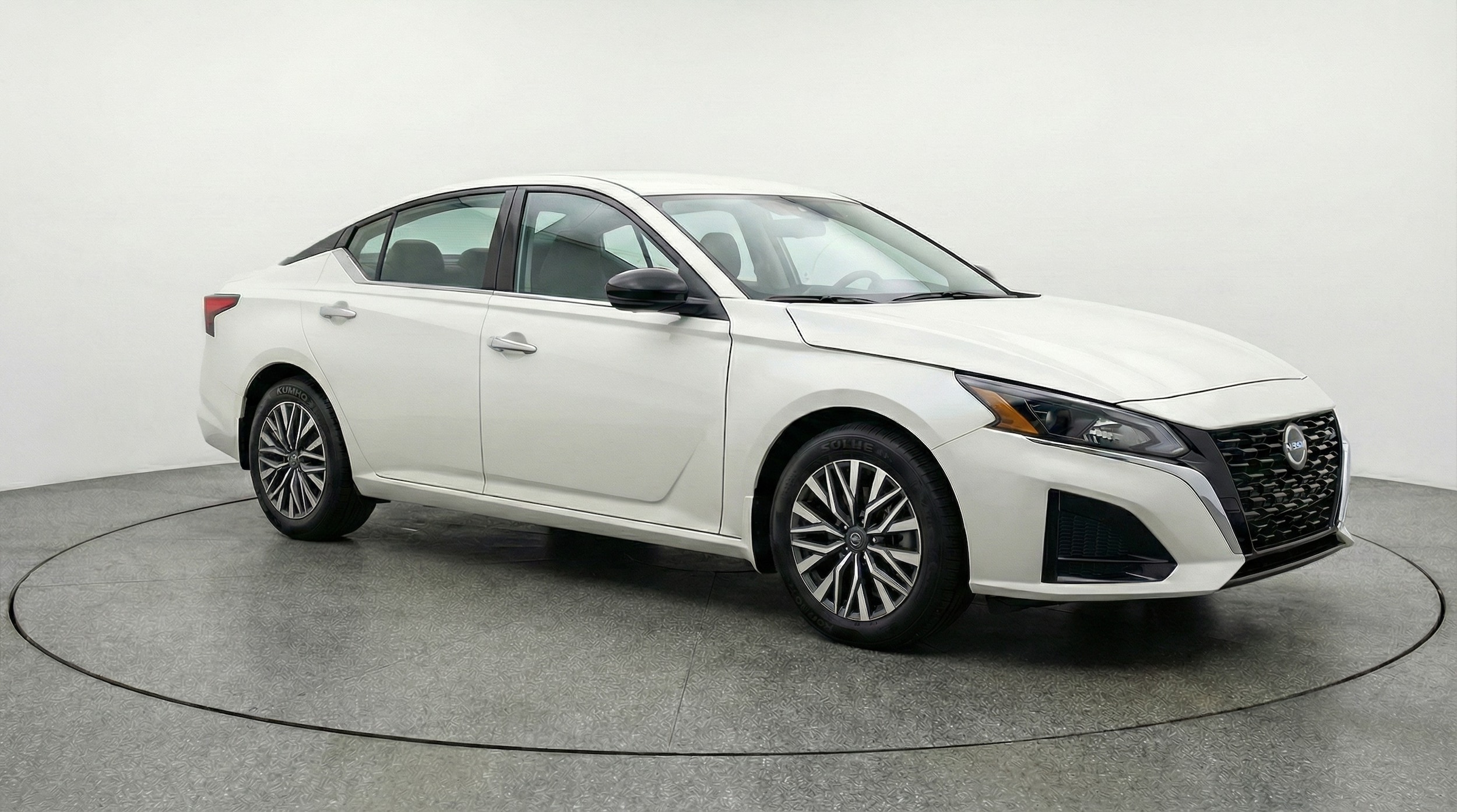 Thumbnail: 2025 Nissan Altima - 1