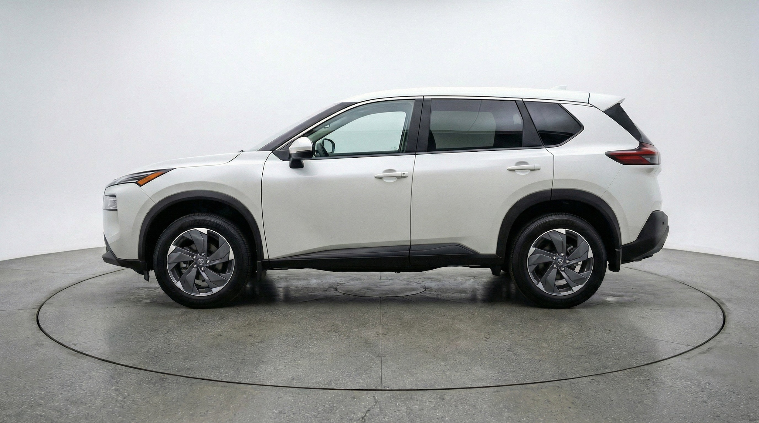 Thumbnail: 2025 Nissan Rogue - 5